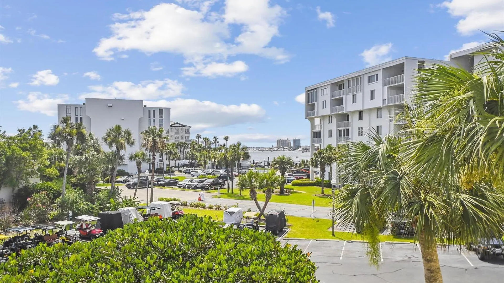 Apartment Dolphin Point 306c- By Isle Destin