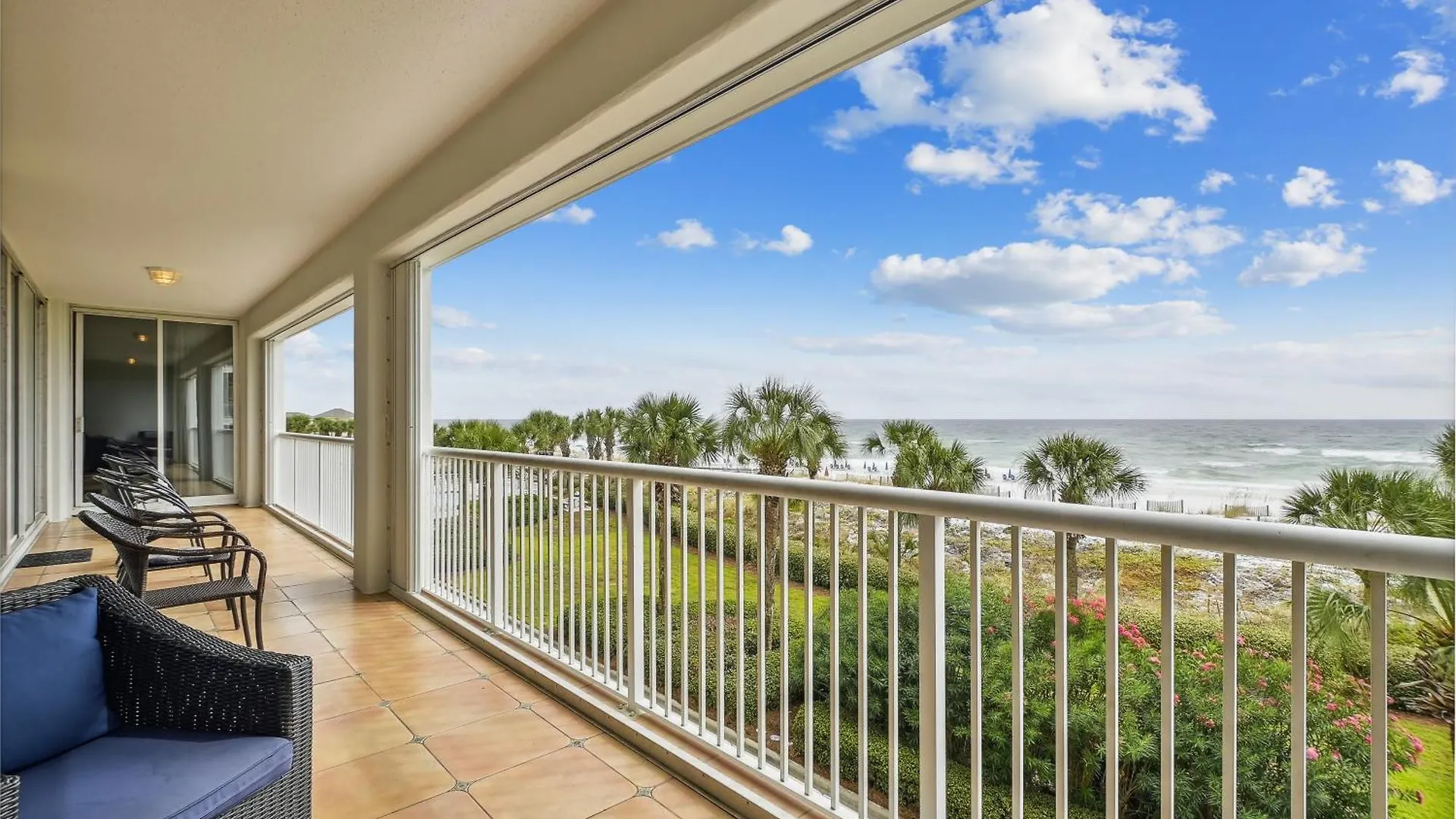 Apartment Oceania 207- By Isle *