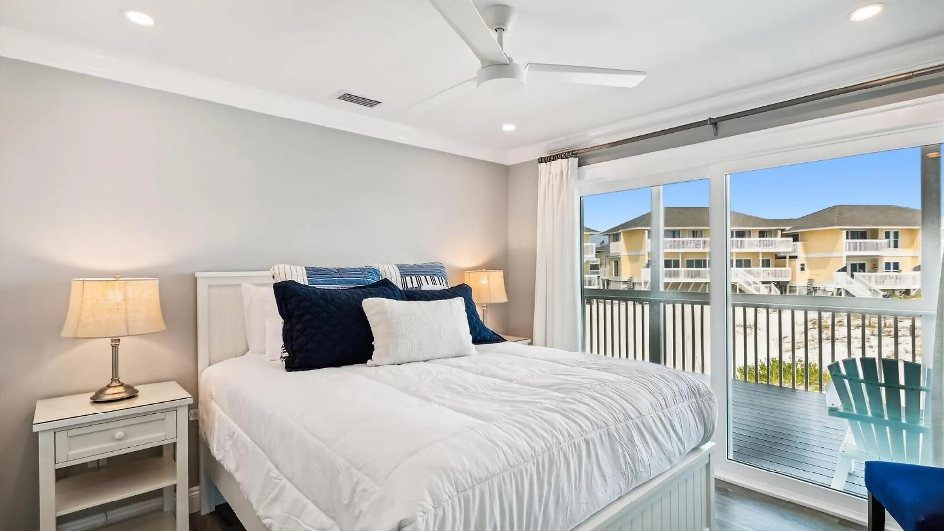 Sandpiper Cove 1115- By Isle