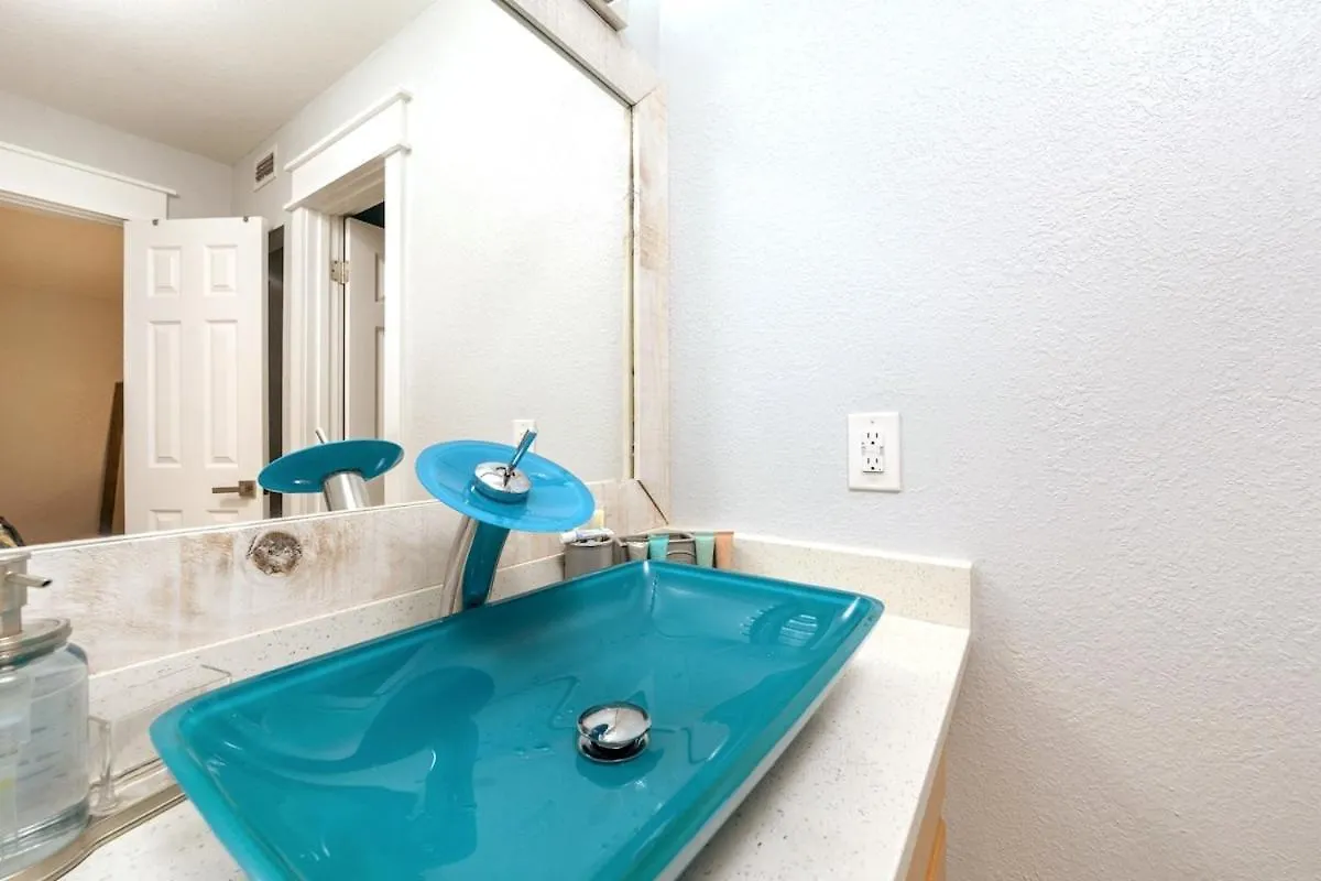 Cool Azul 3 Community Pools