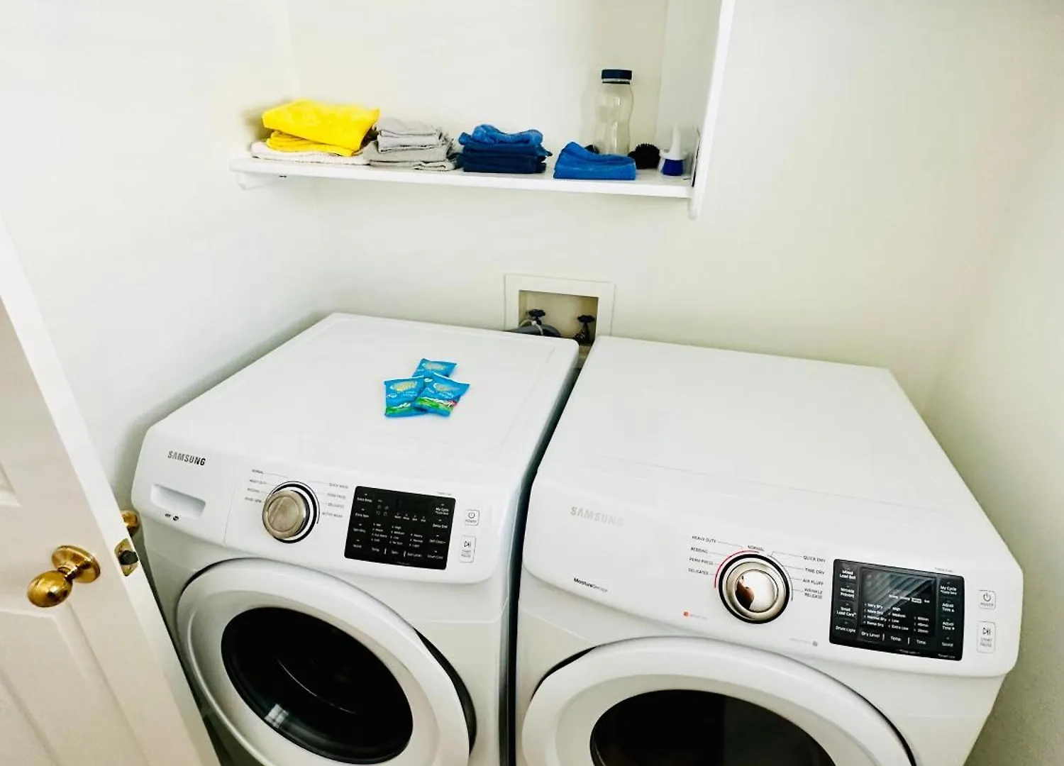 度假居 Ratiu House White Miramar 德斯廷