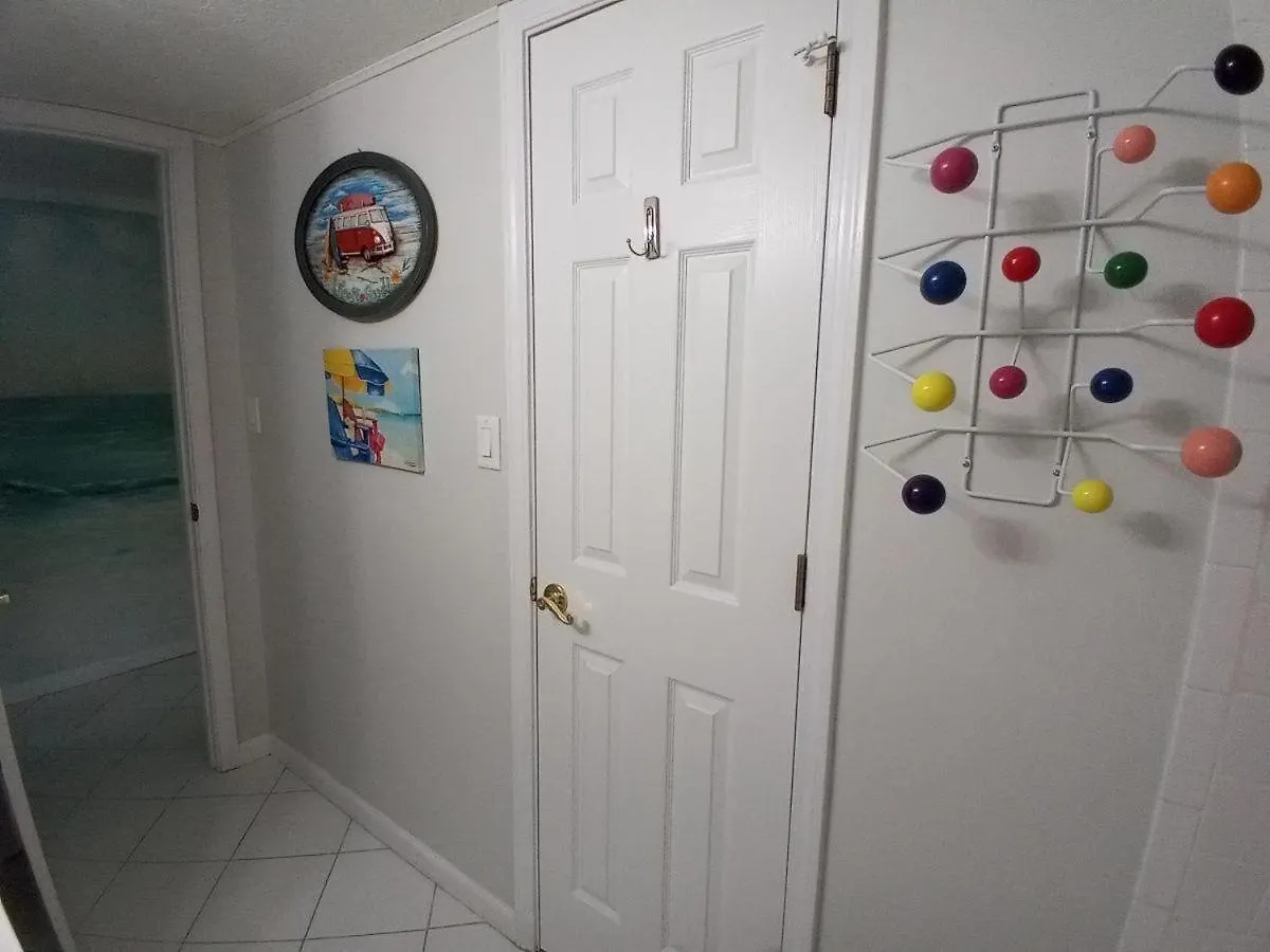 Surf And Racquet Unit 203