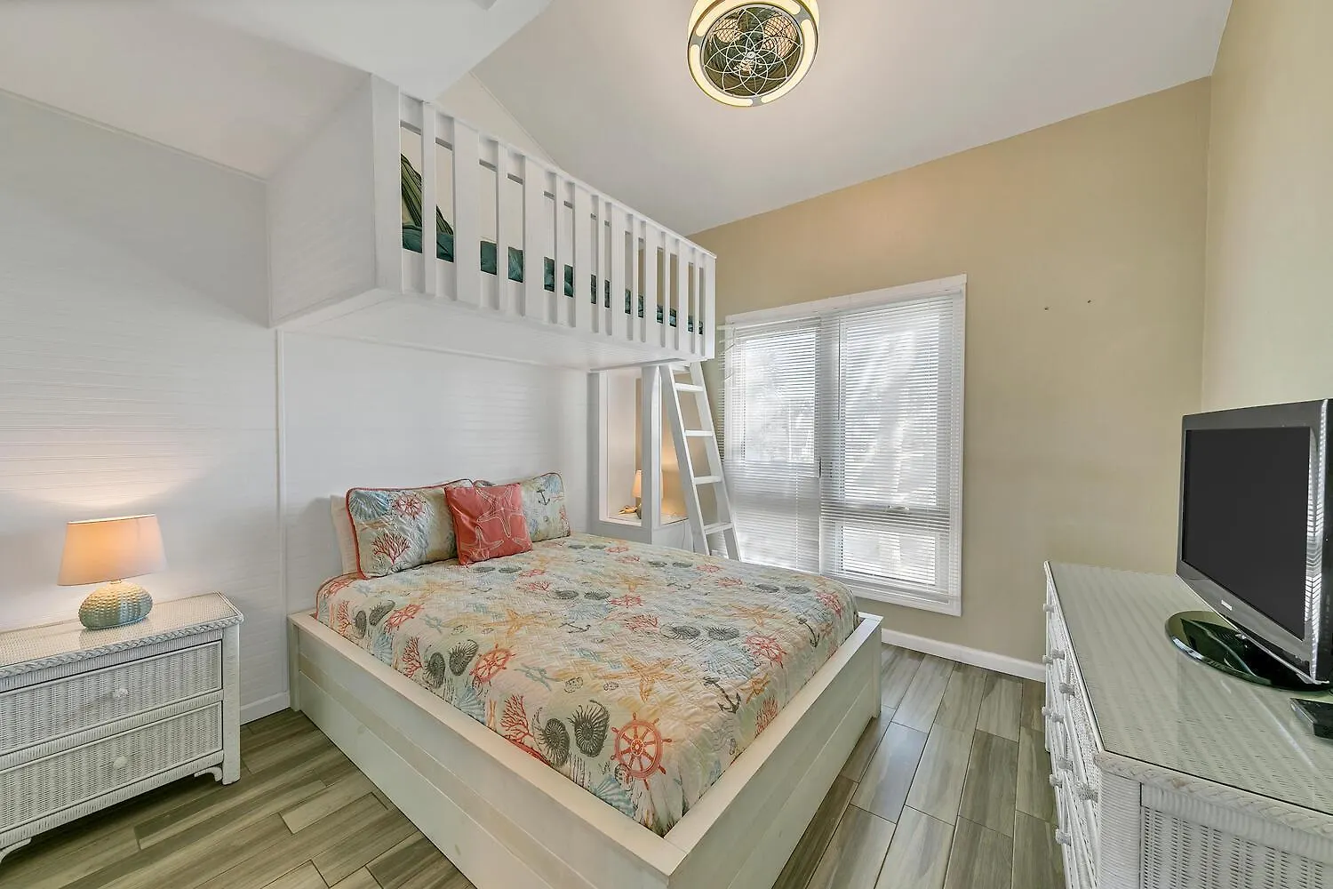 Holiday home Lakefront 226
