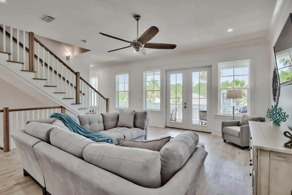 Feriehus Sun Justice 4 Bd 4bth Close To