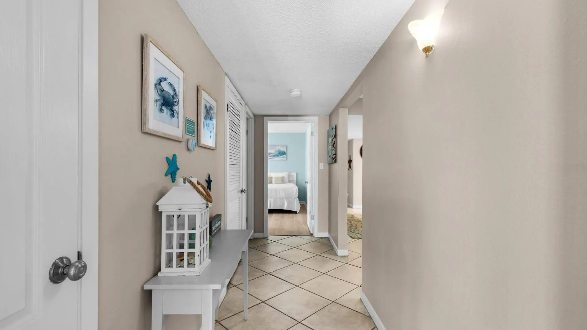 Shoreline Towers 1085