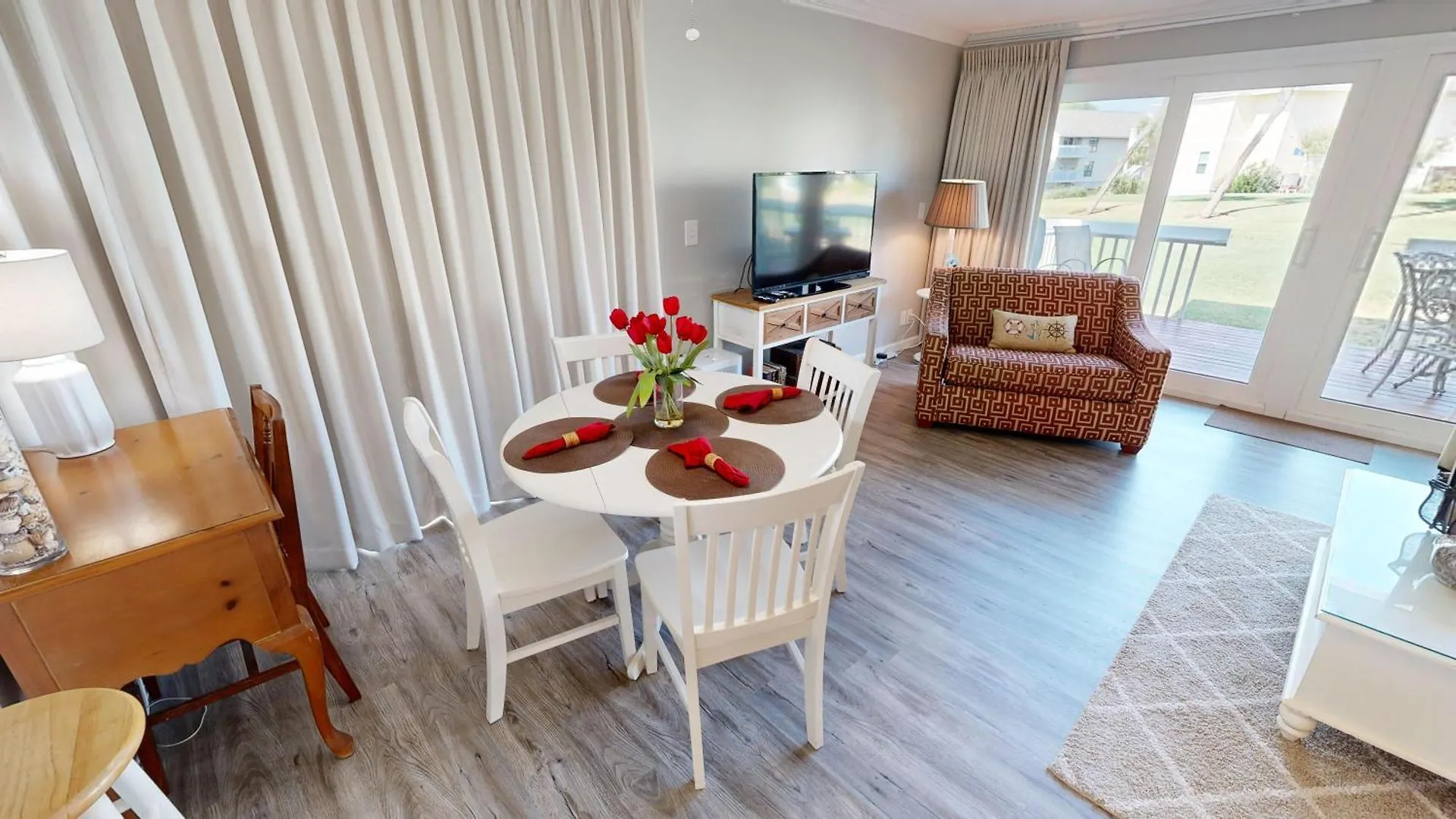 Sandpiper Cove 1096- By Isle Apartman Destin