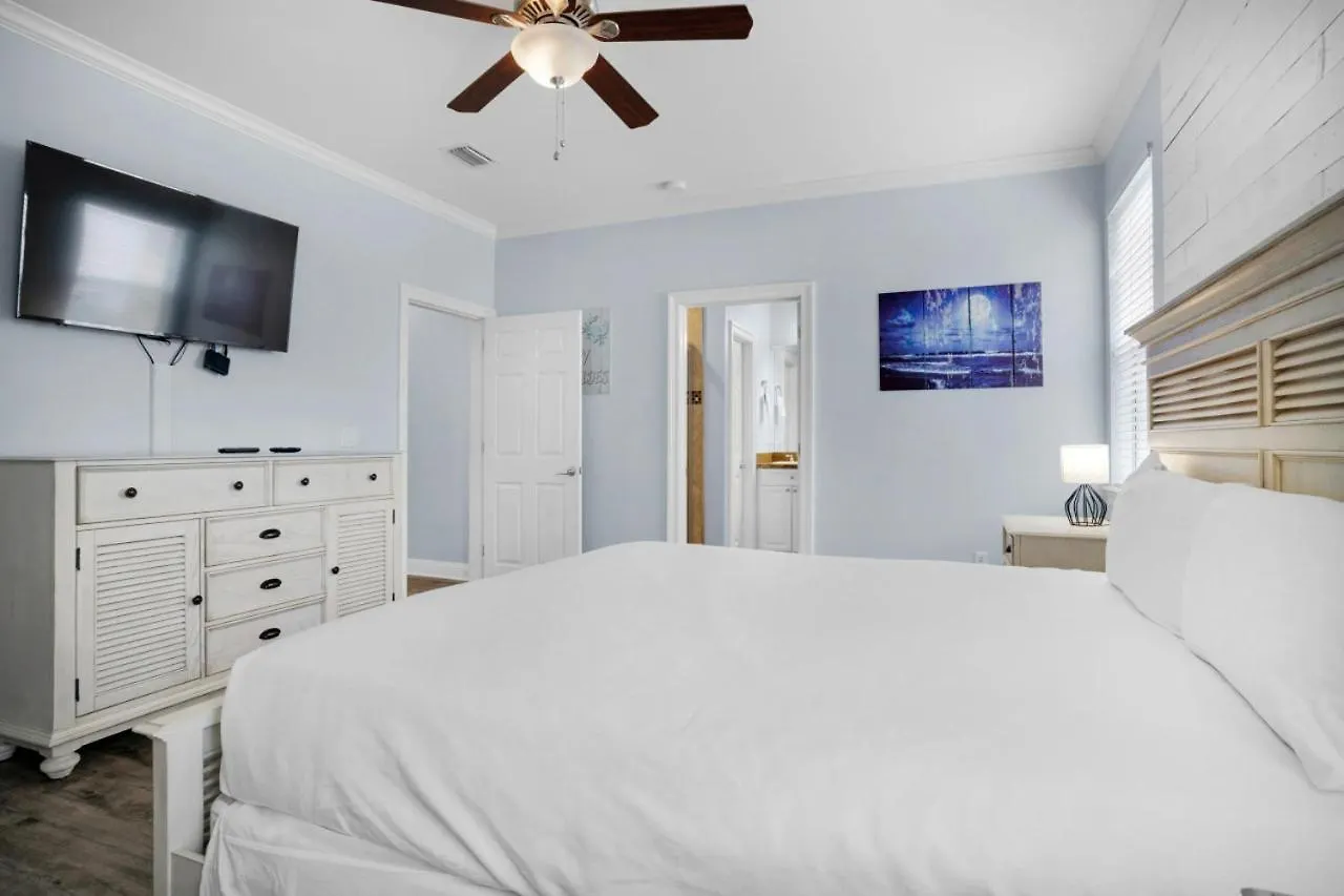 Deja Blue Pool Front Pet Friendly *