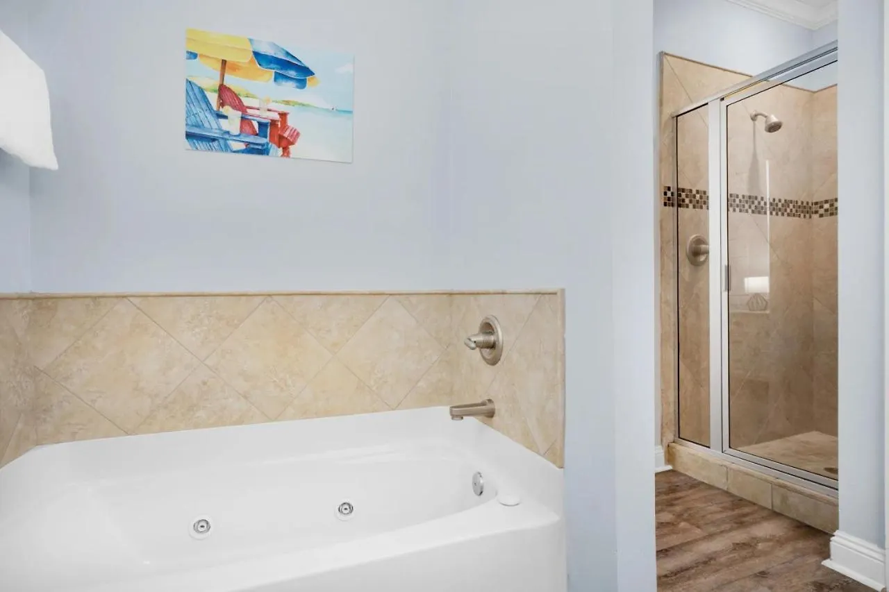 Holiday home Deja Blue Pool Front Pet Friendly *