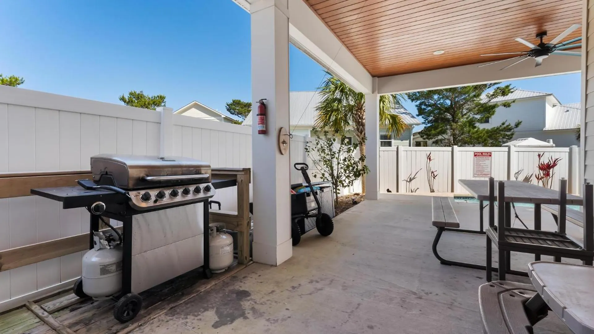 Shore Beats Work Holiday home