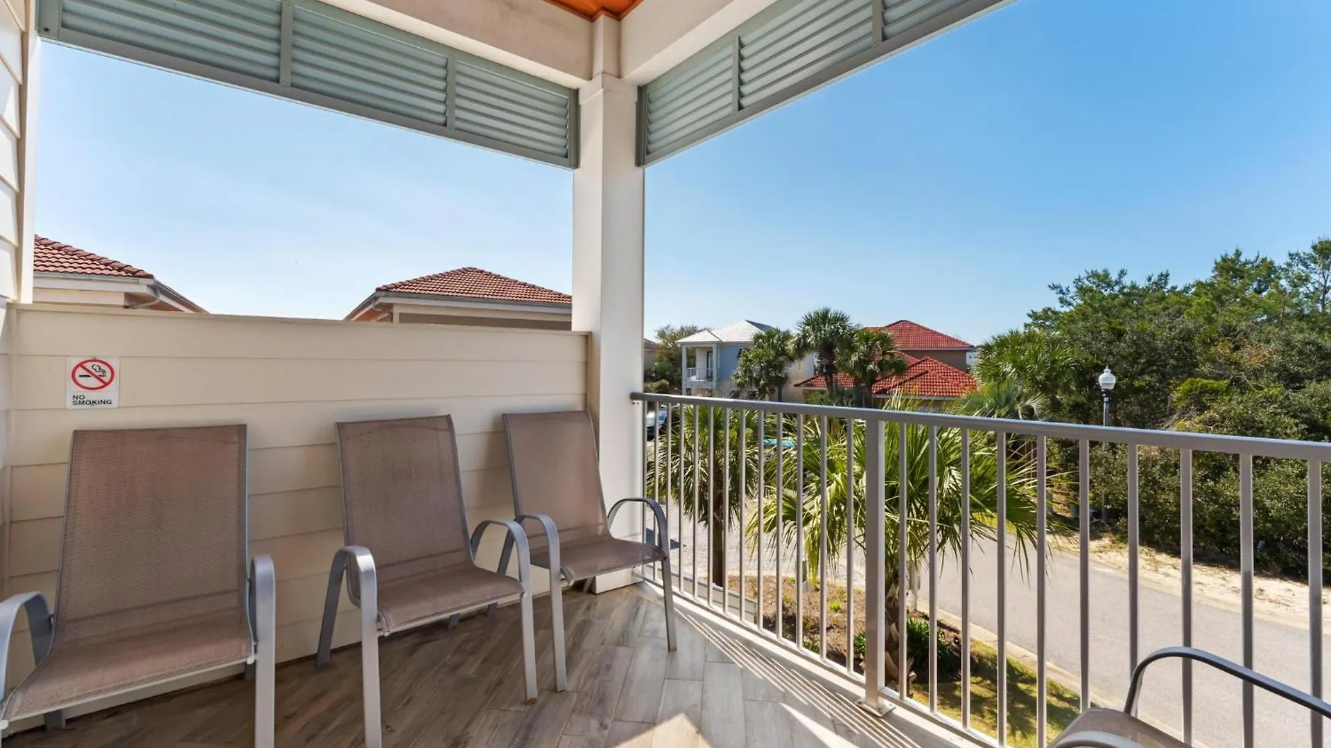 Shore Beats Work Holiday home Destin