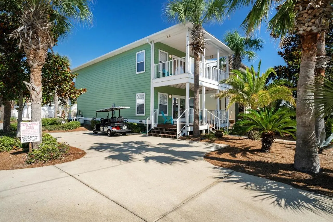 Rise And Shine Pet Friendly Golf Cart Included Holiday home