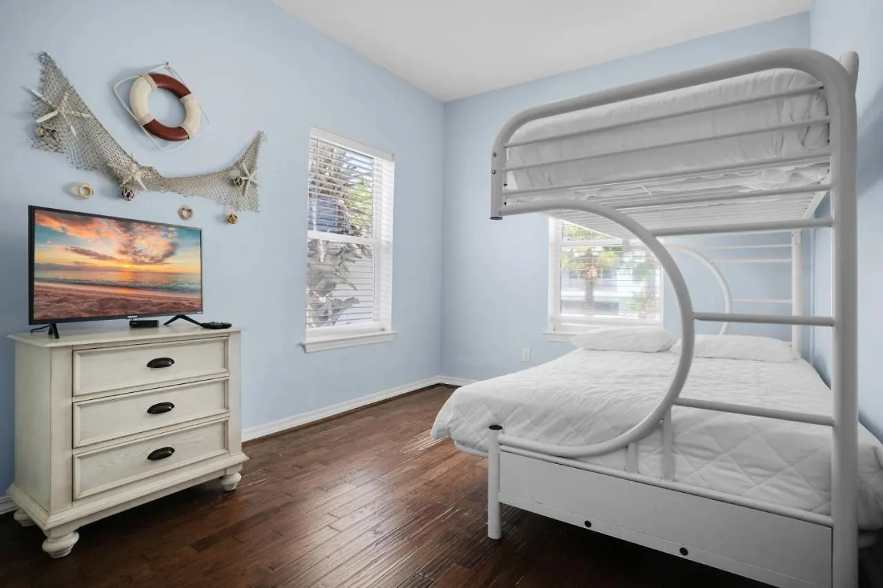 Rise And Shine Pet Friendly Golf Cart Included Holiday home *