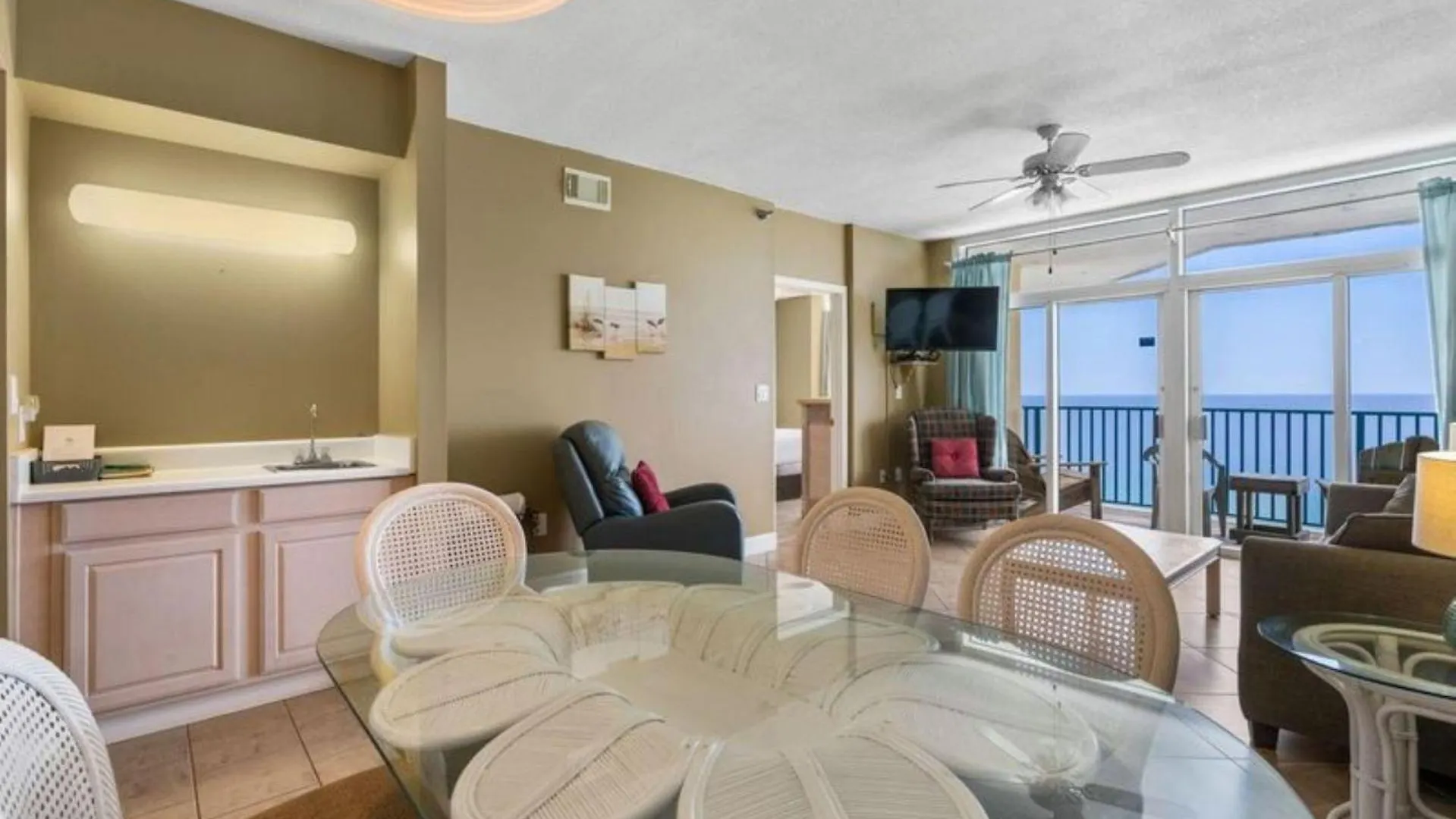 Holiday home Jade East Towers 1830