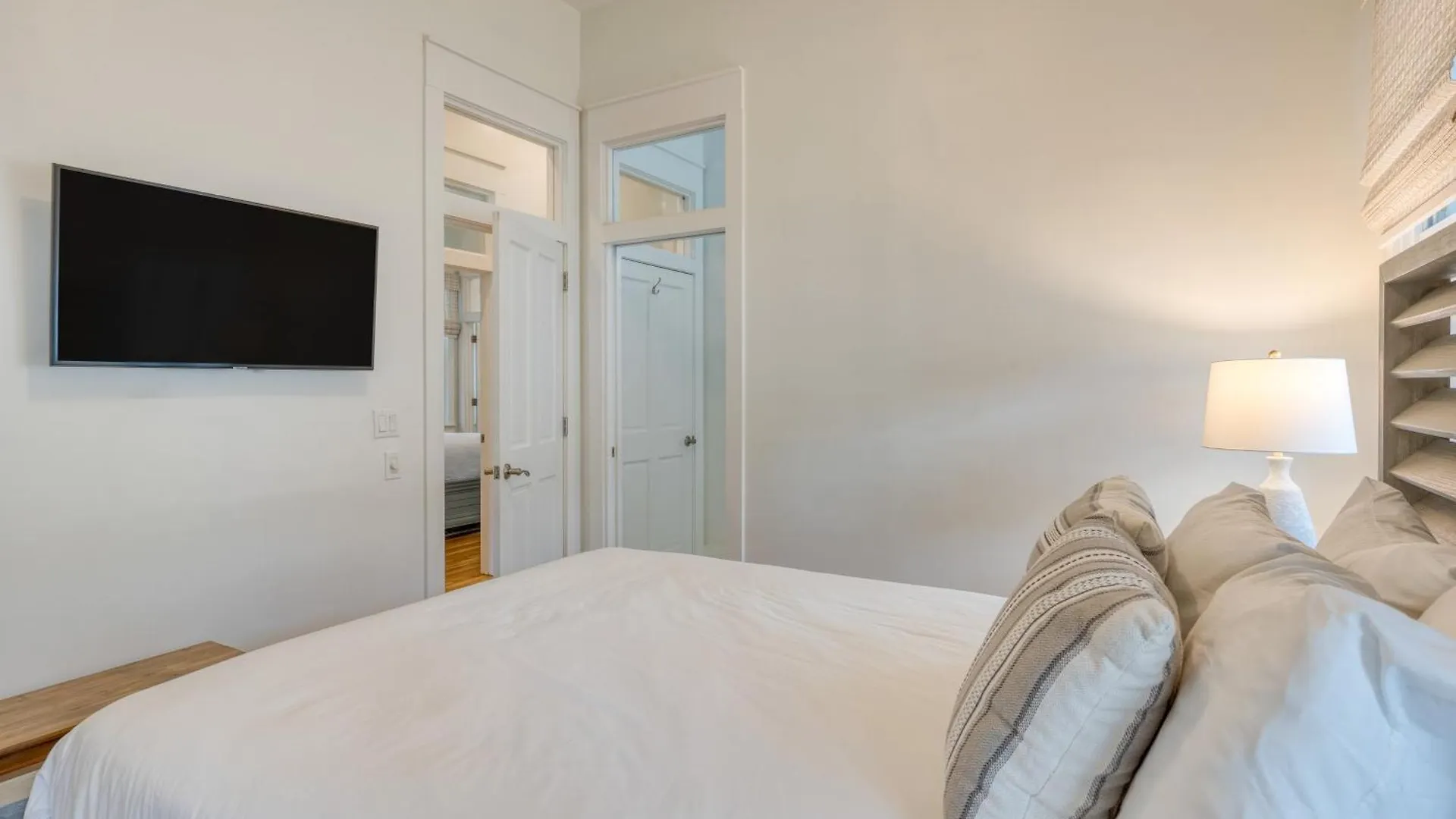 Dream By Avantstay 2-story Walk To Hot Tub Golf Cart * Destin