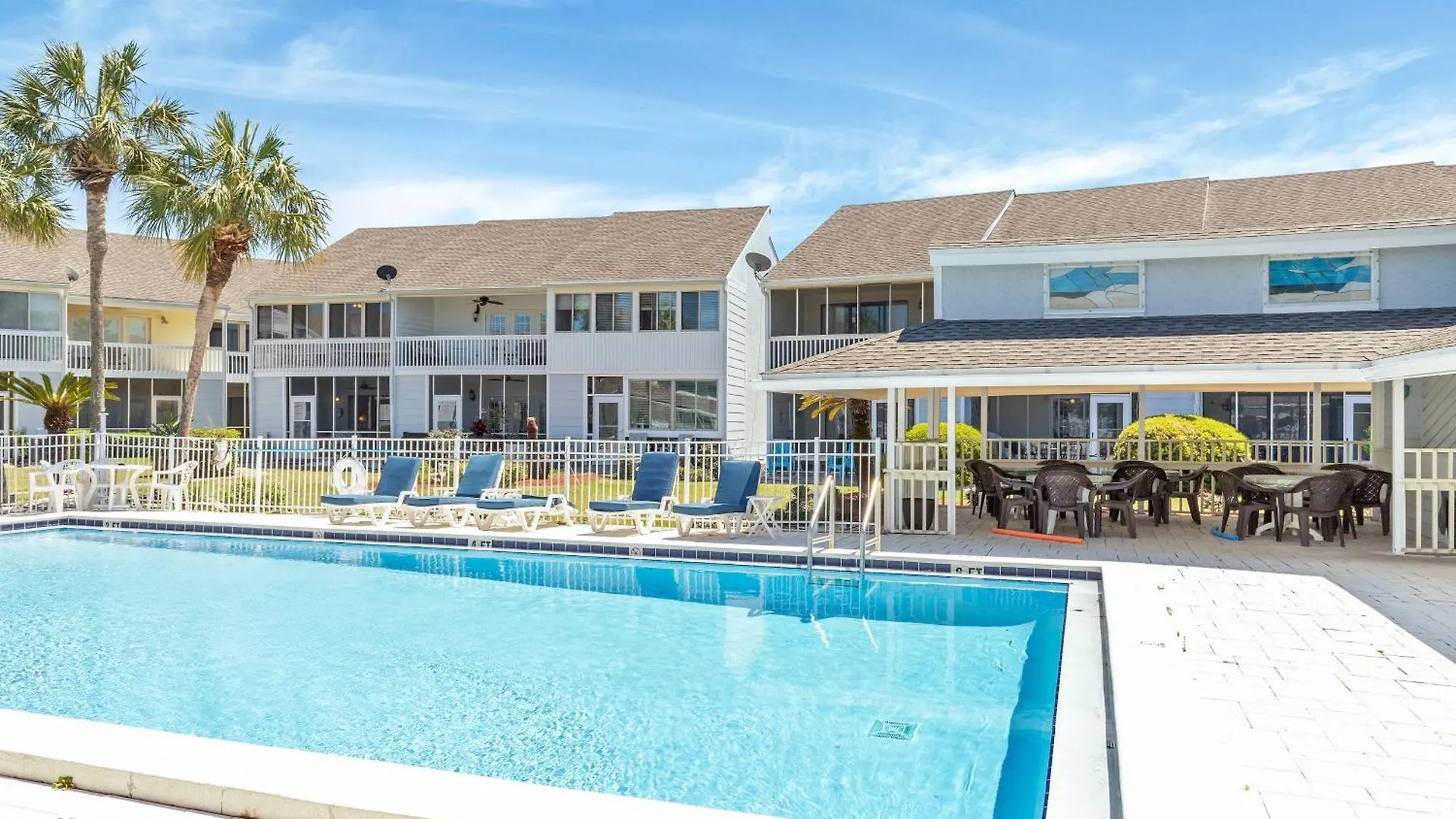 On The Gulf 501-by Isle Apartment Destin