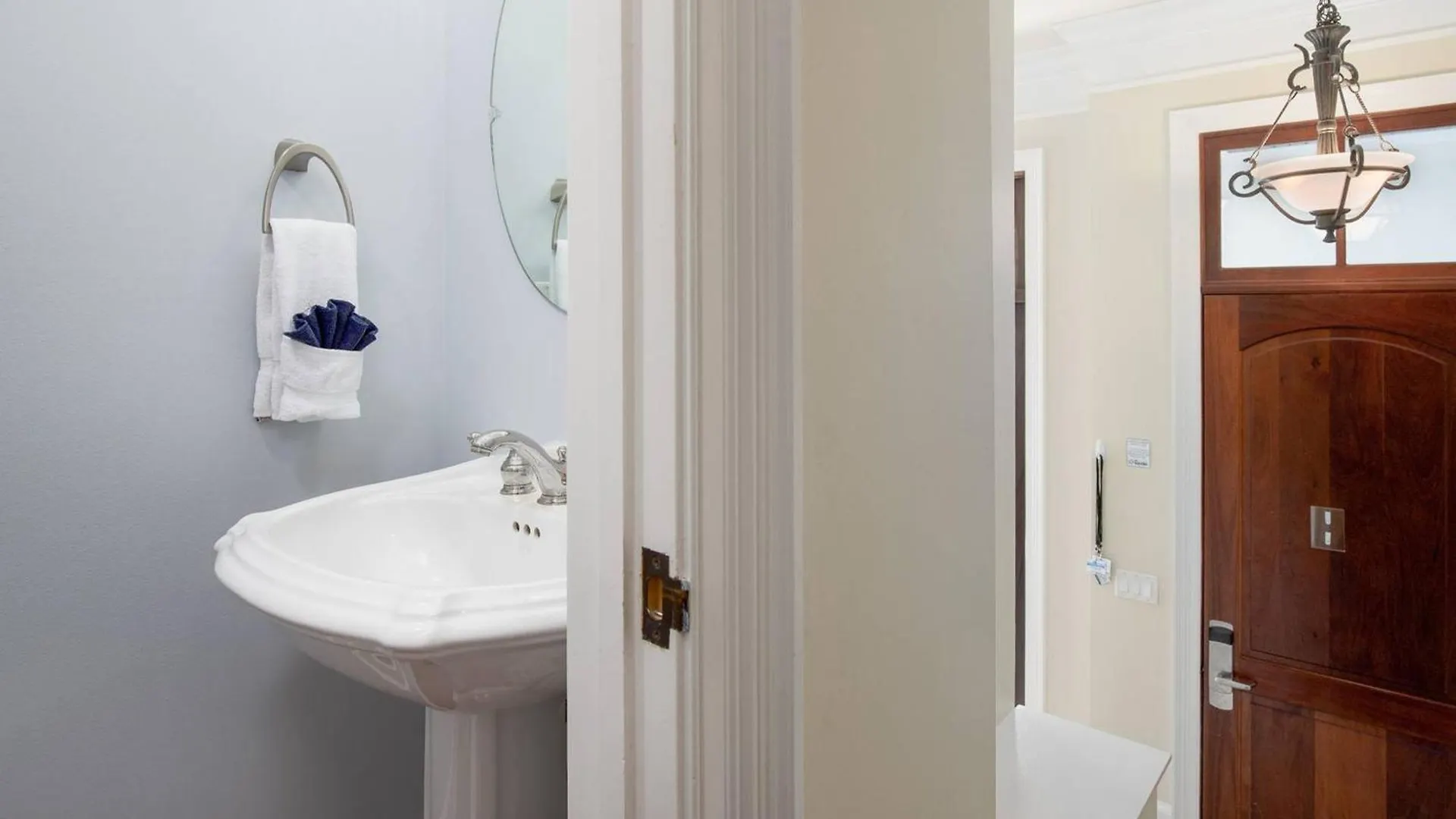 Le Jardin 169 Luxurious Escape To The Ocean Bay Views Βίλα