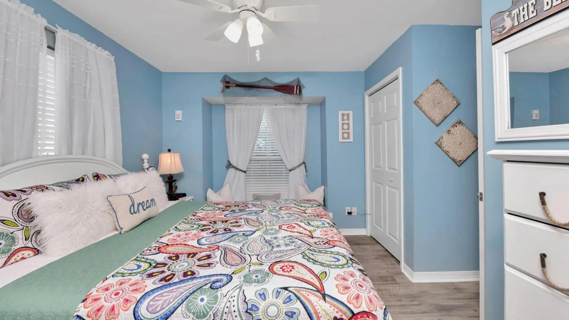 Summer Breeze 204 Holiday home