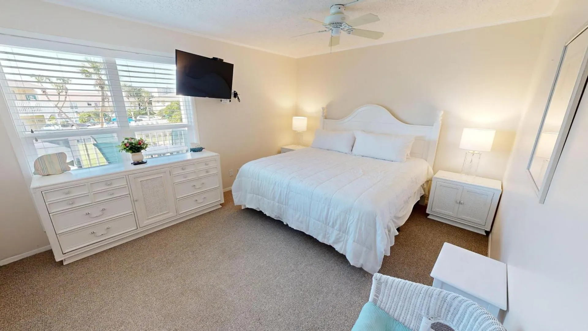 Sandpiper Cove 1082- By Isle Destin