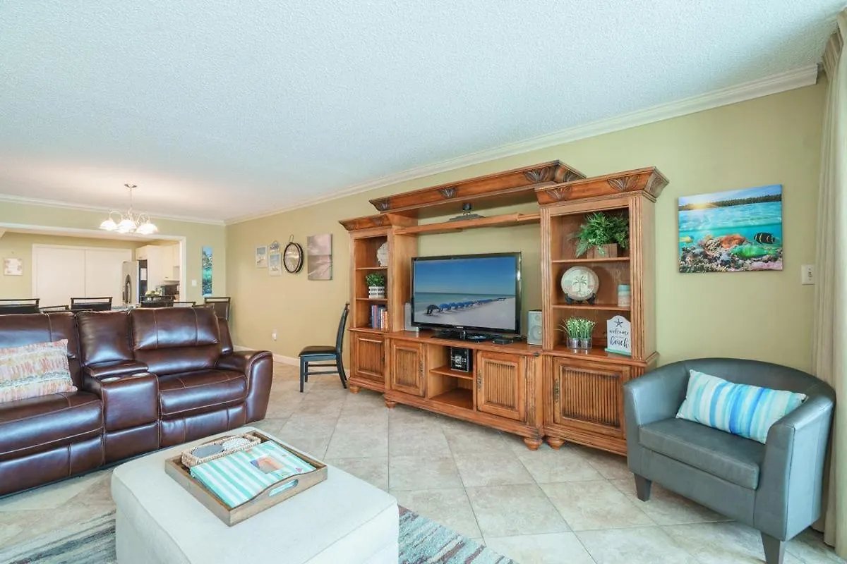 Shoreline Towers Unit 1043 * Destin