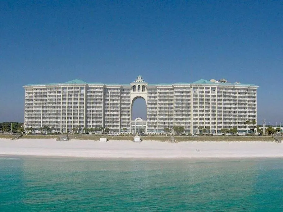 Newly Remodeled Beachfront In Miramar Apartment Destin