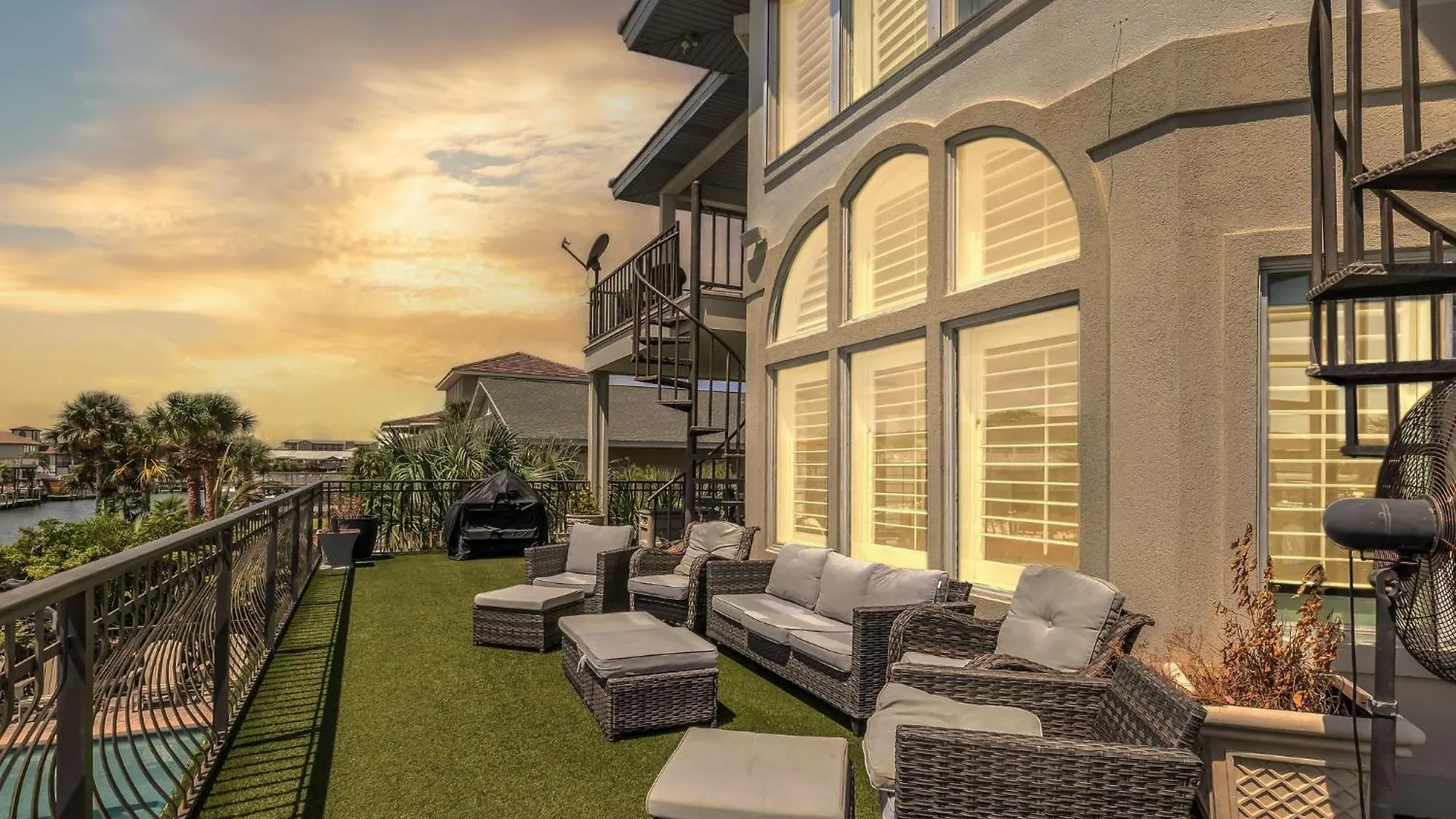 Waterfront Dream House Pool Golf Cart & Dock *
