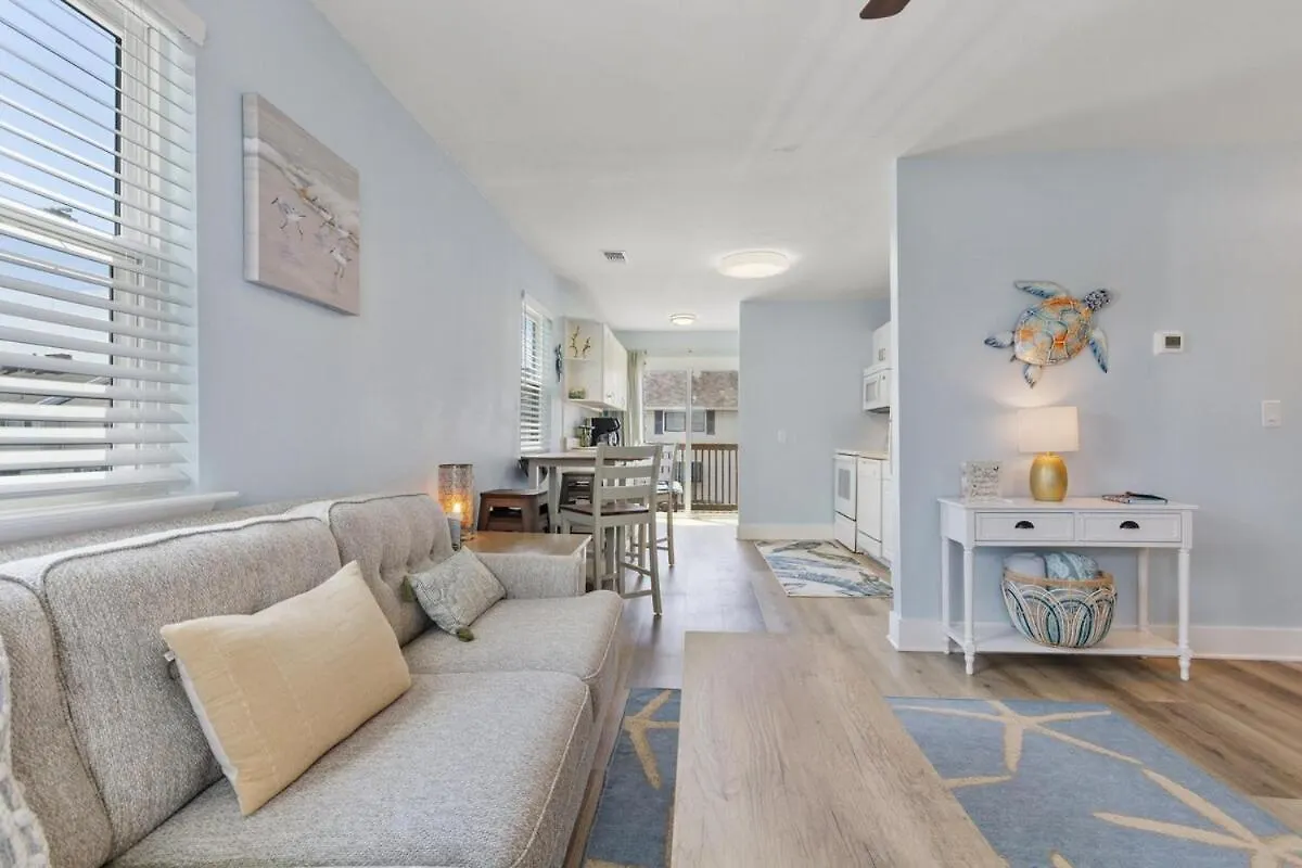Semesterbostad Secluded 2br-2ba - 5 Minute Walk To The Gulf Destin