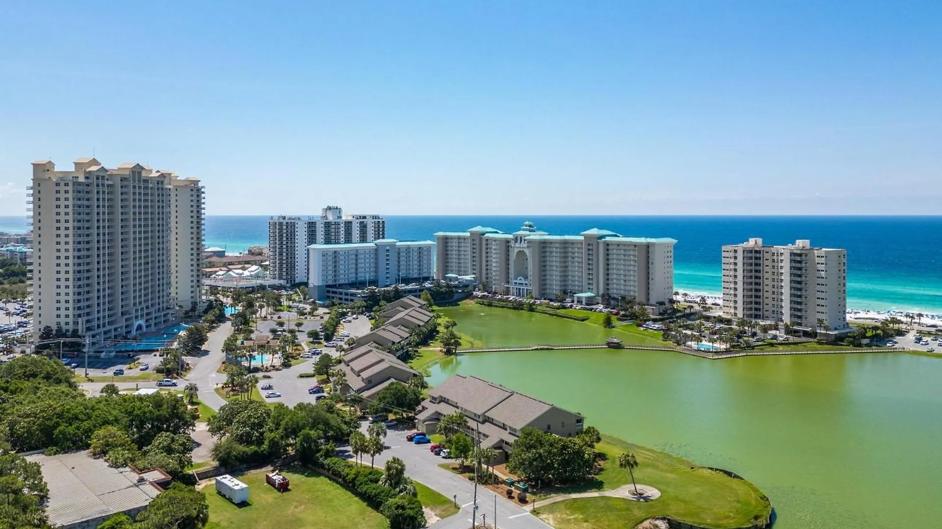 Seascape Lakefront 114- Break Holiday home