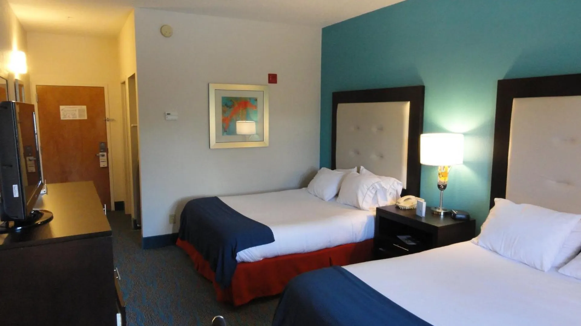 Express E - Commons Mall Area By Ihg Hotel