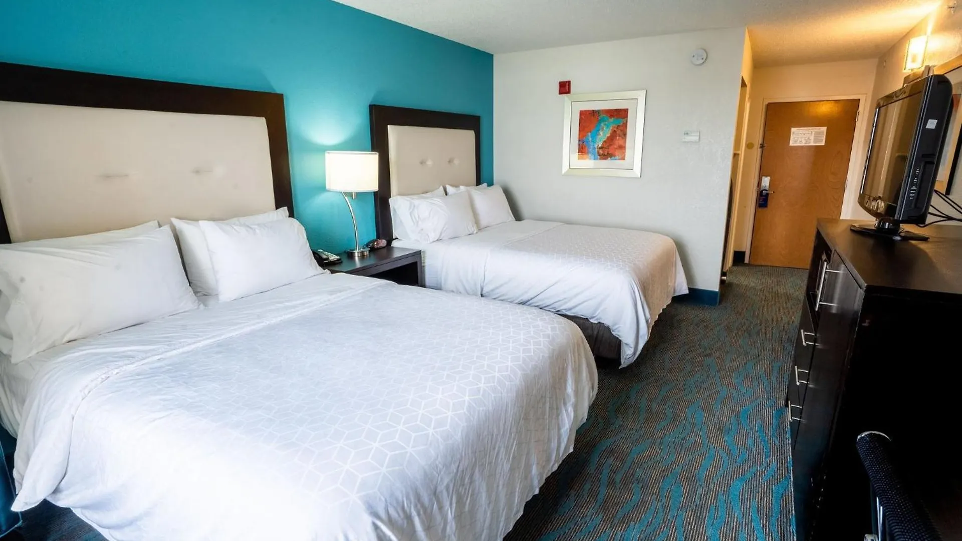 Hotel Express E - Commons Mall Area By Ihg