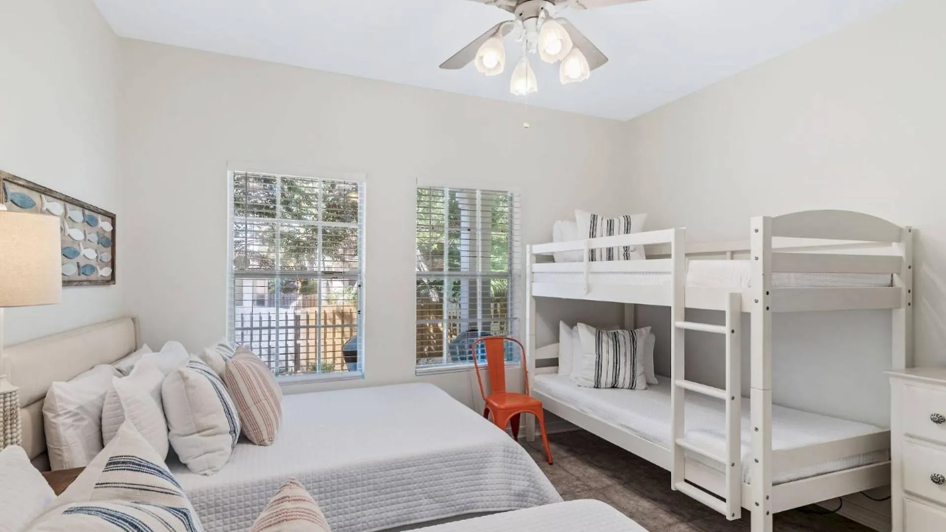 Vista Bluffs 90 ~ Casa Beachy Blanca * Destin