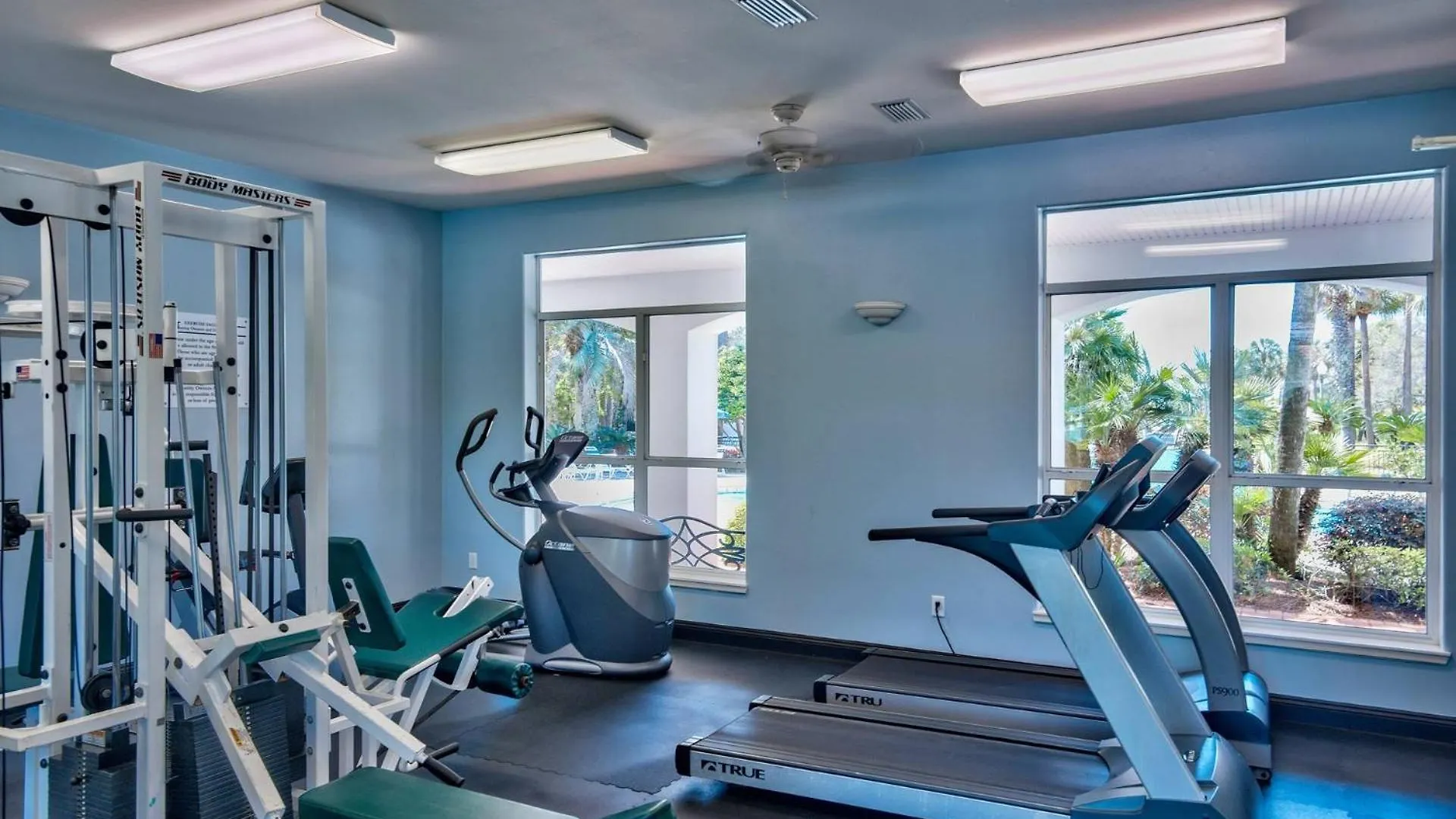 Vista Bluffs 90 ~ Casa Beachy Blanca Holiday home Destin