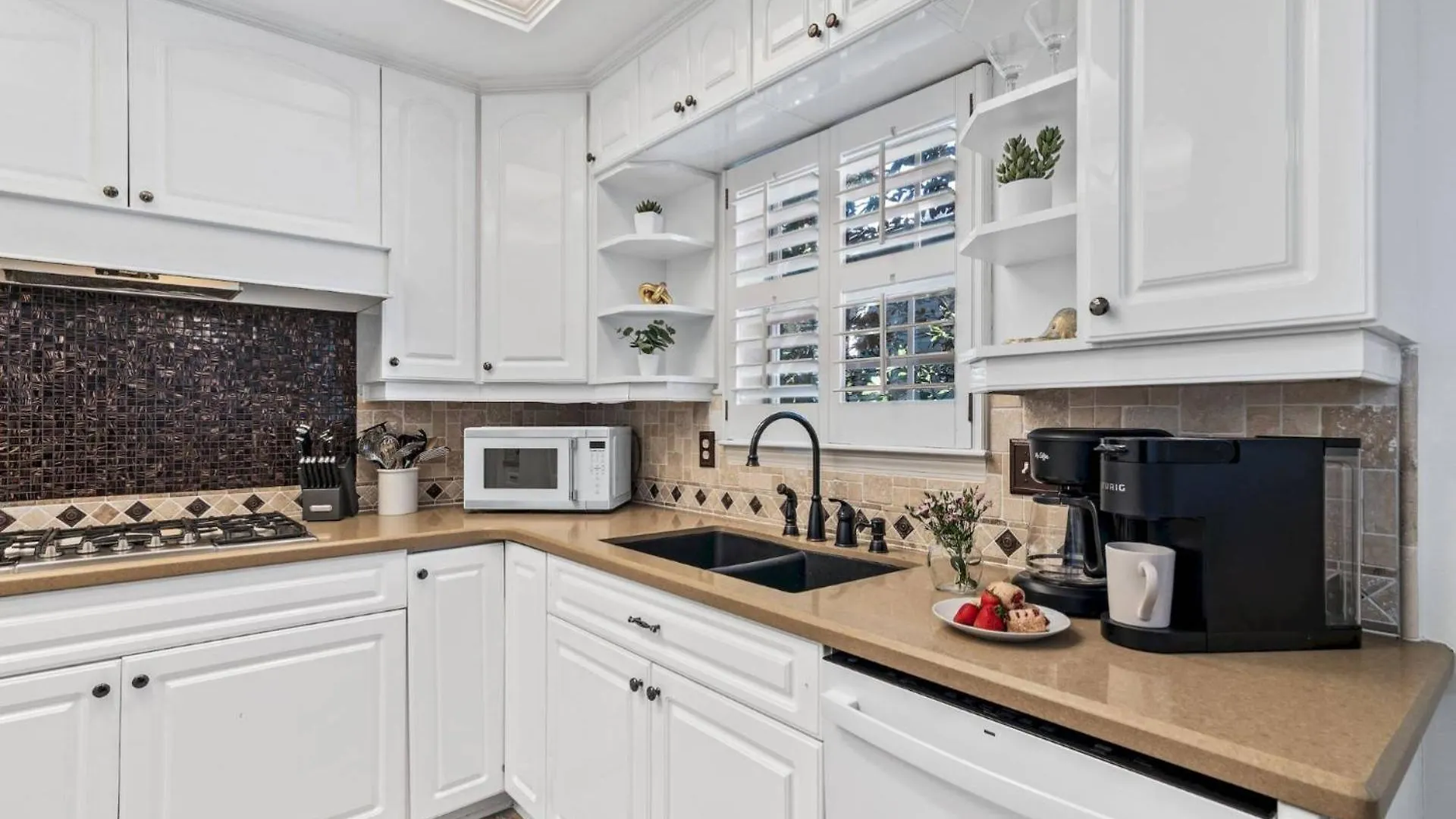 Vista Bluffs 90 ~ Casa Beachy Blanca Holiday home