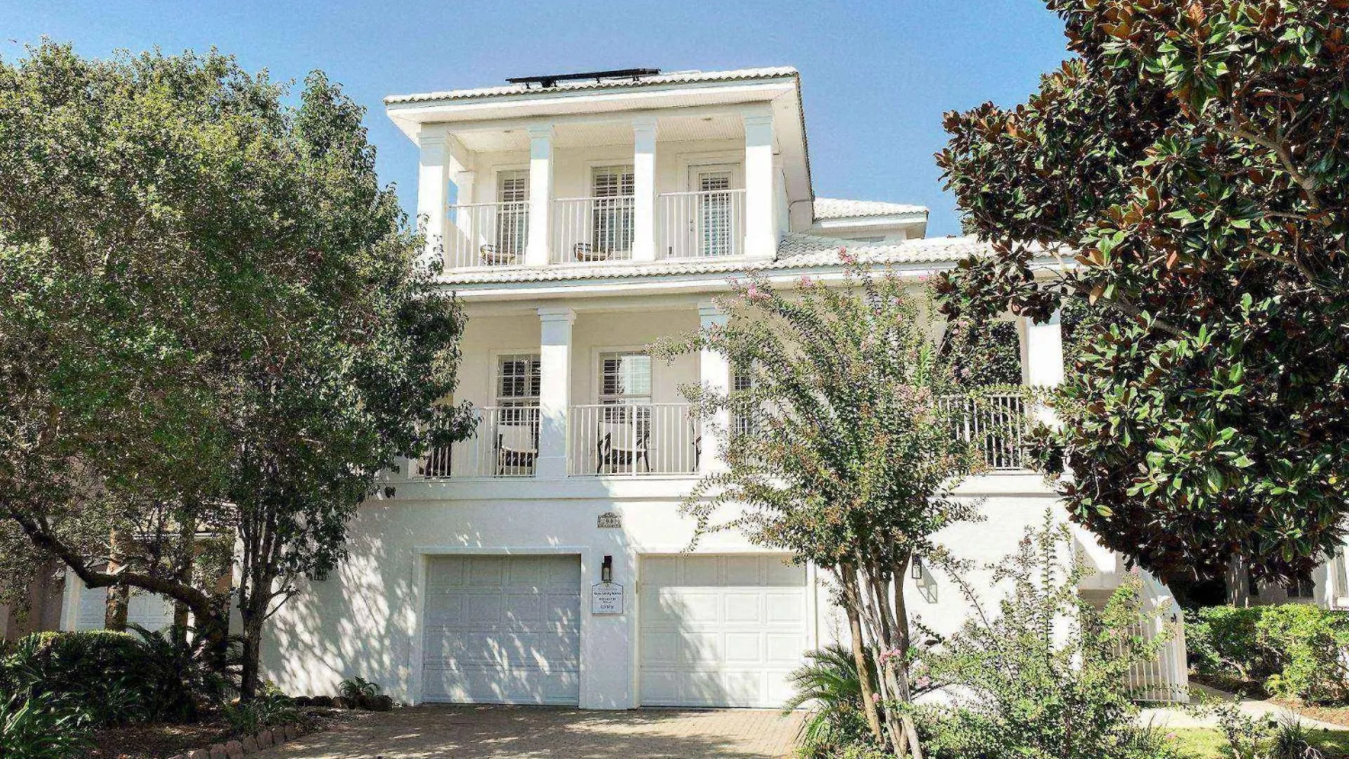 Vista Bluffs 90 ~ Casa Beachy Blanca Holiday home *