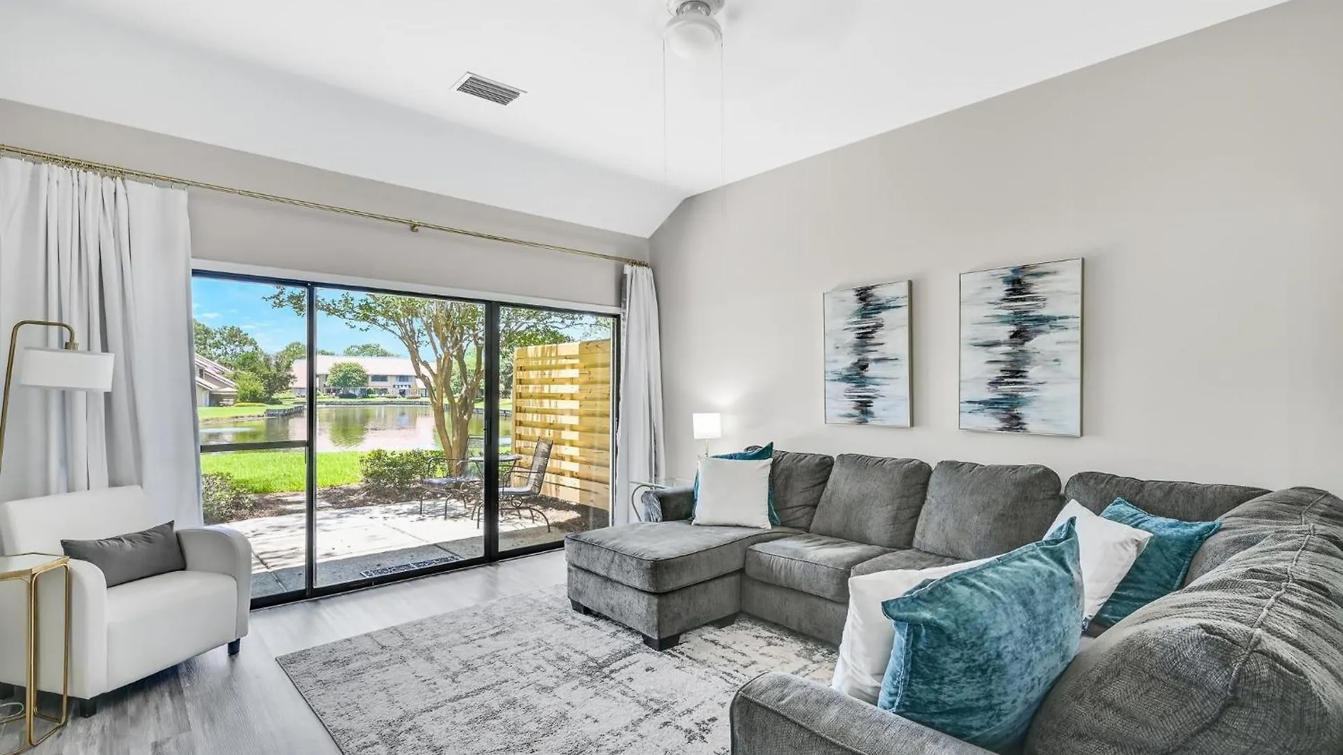 Beachwalk 5074