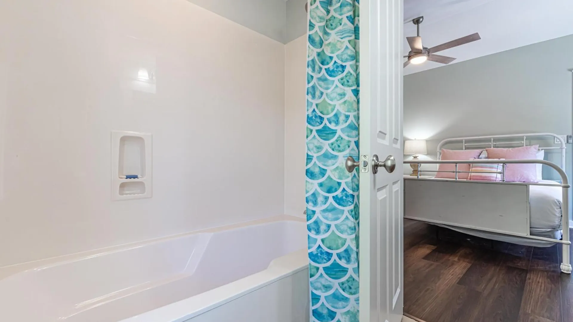 Holiday home 1329 Laurel Grove 