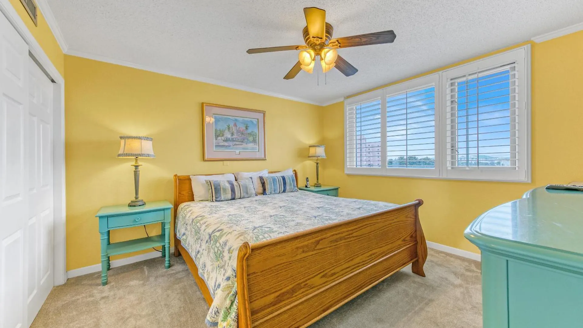 Islander 318, Updated 2 Bedroom 2 Bath, Free Service *