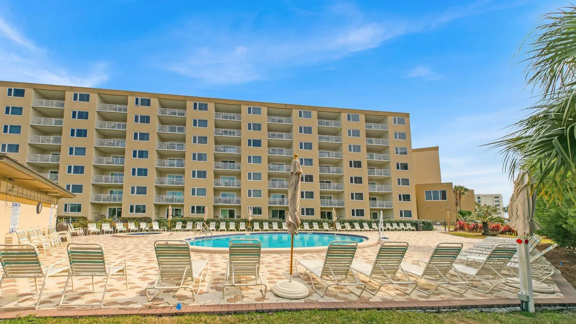 Islander 318, Updated 2 Bedroom 2 Bath, Free Service *