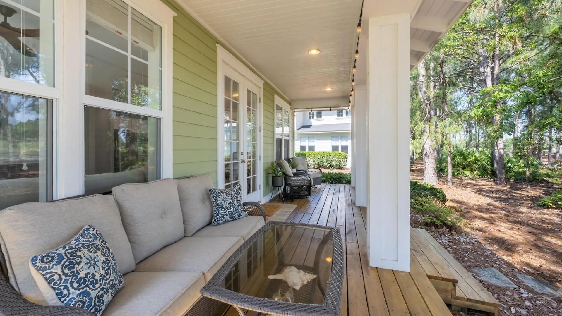 1347 Laurel Grove