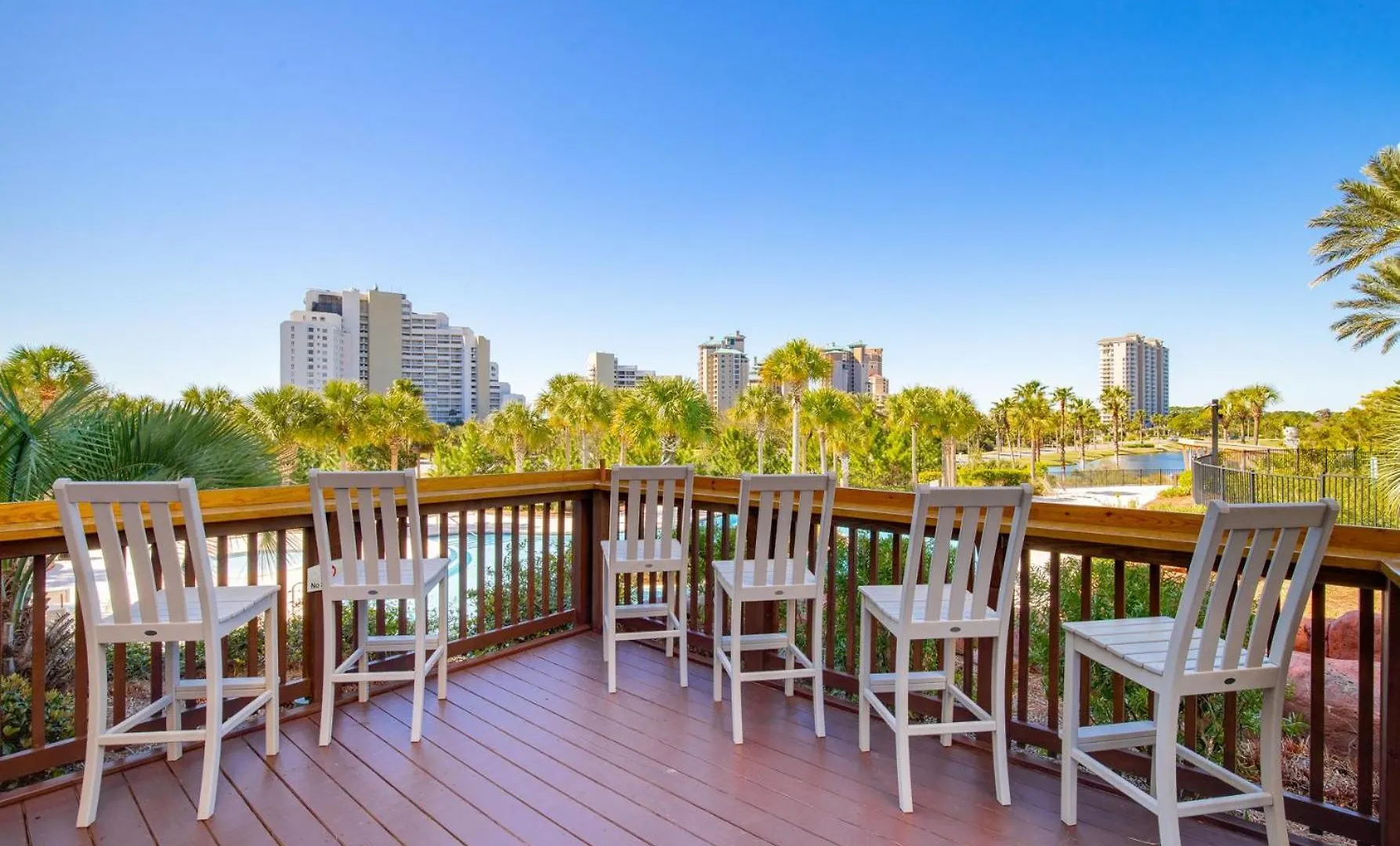 Luau I 7104 Destin
