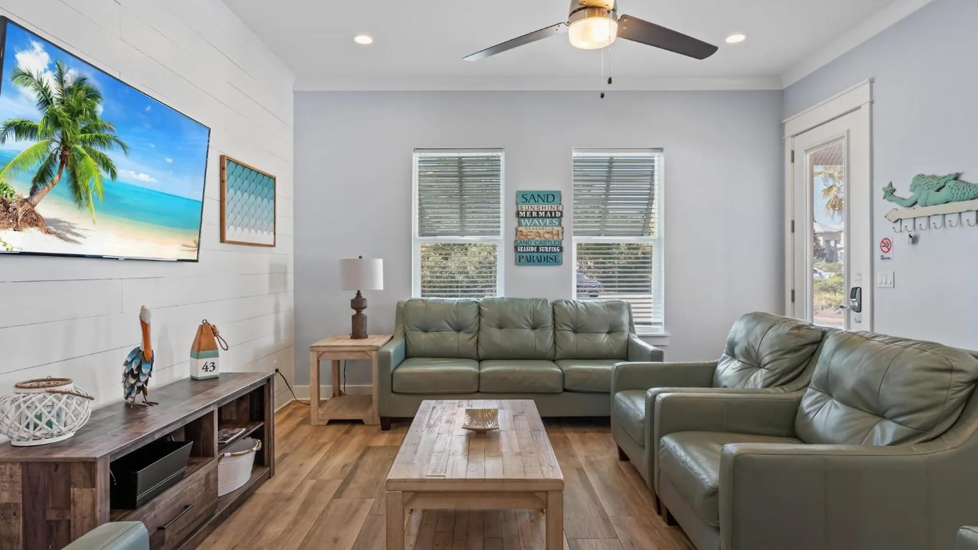 Shore Beats Work Holiday home Destin