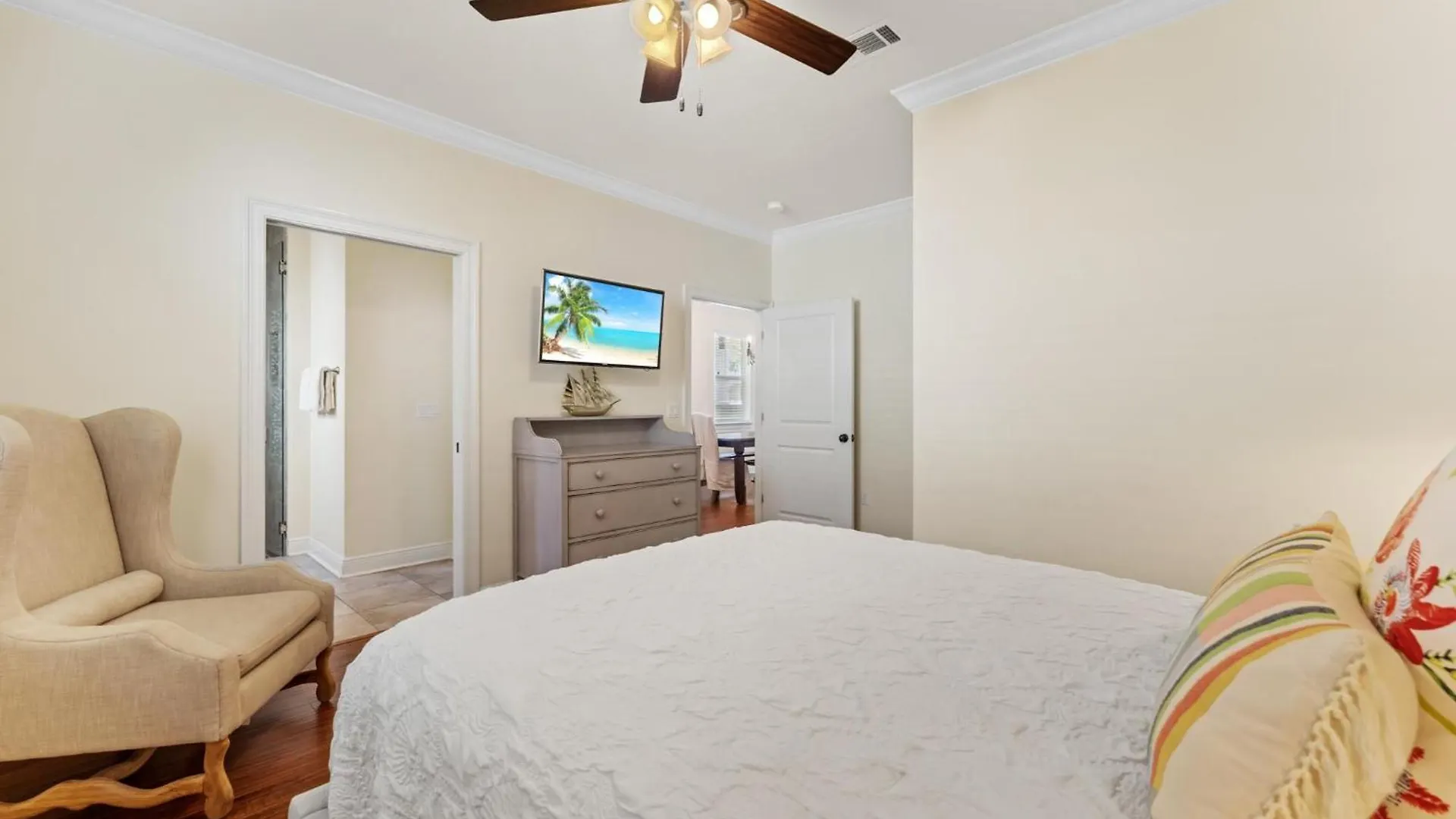 Ooh La La - 4555 Grand Key Loop East Destin