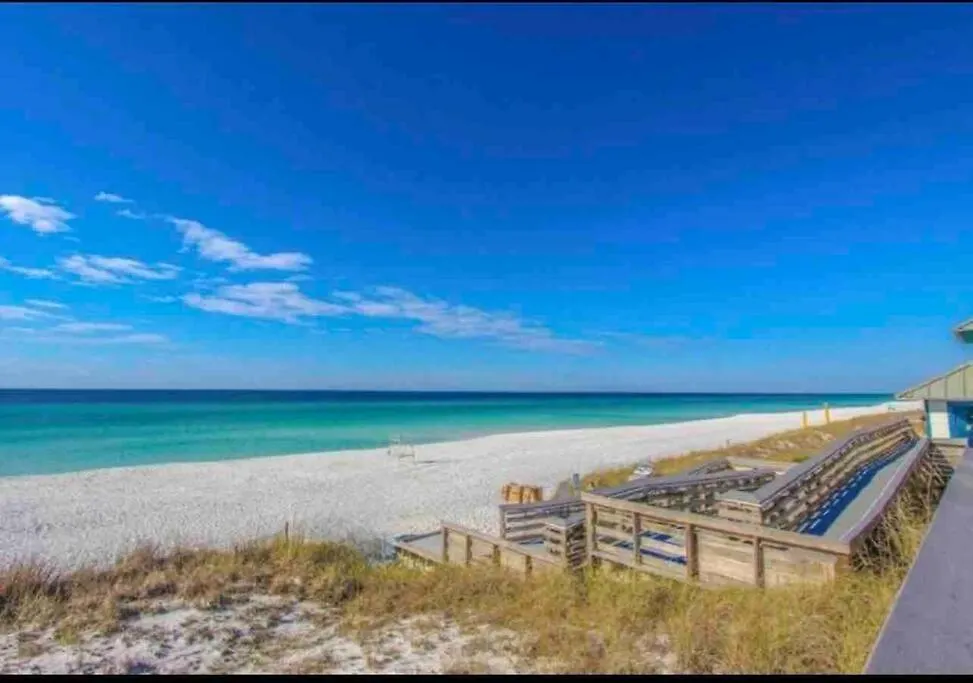New Listing!!! 4 Min Walk To The Beach! 데스틴
