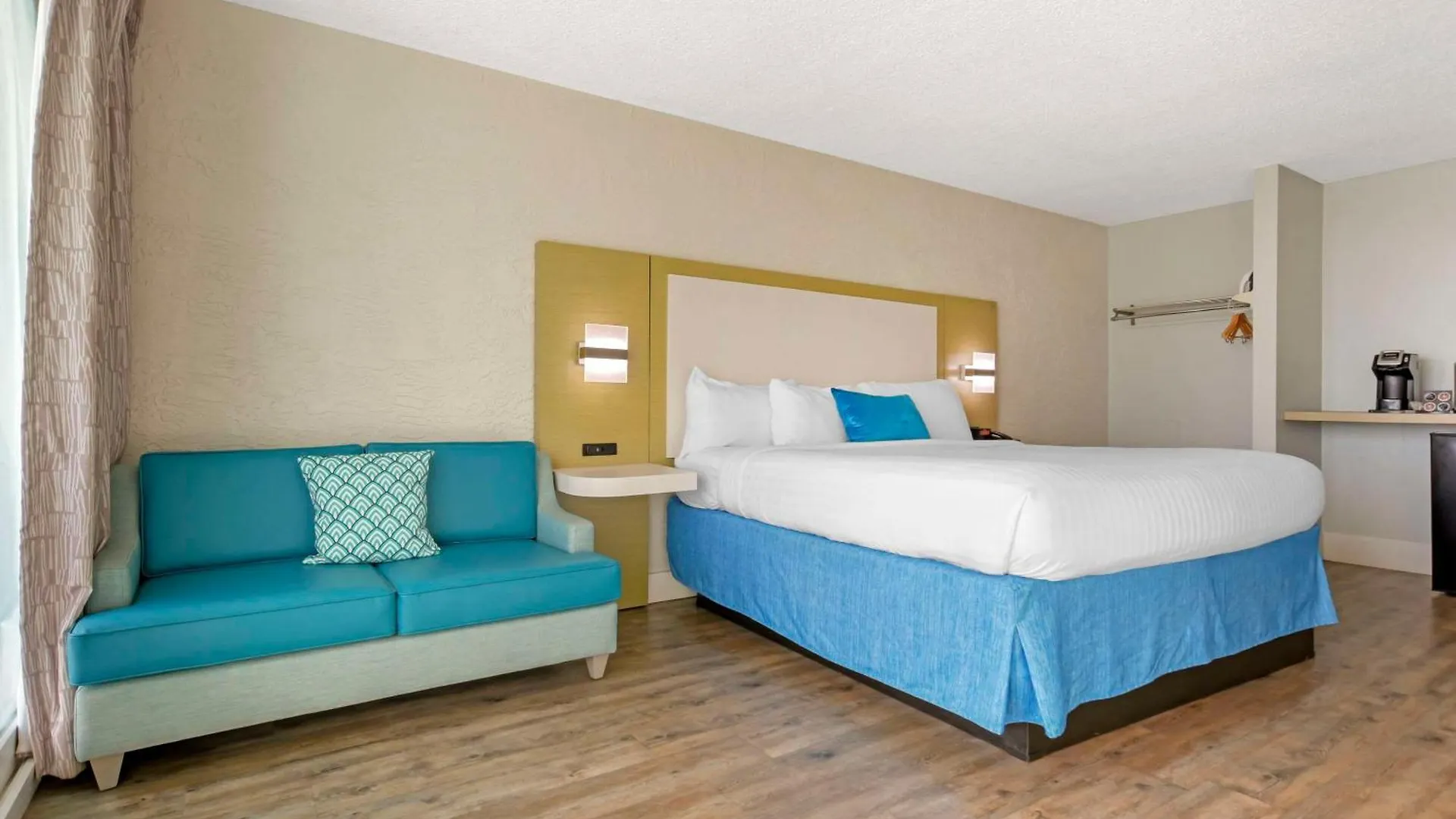 On Harbor, Ascend Collection Hotel
