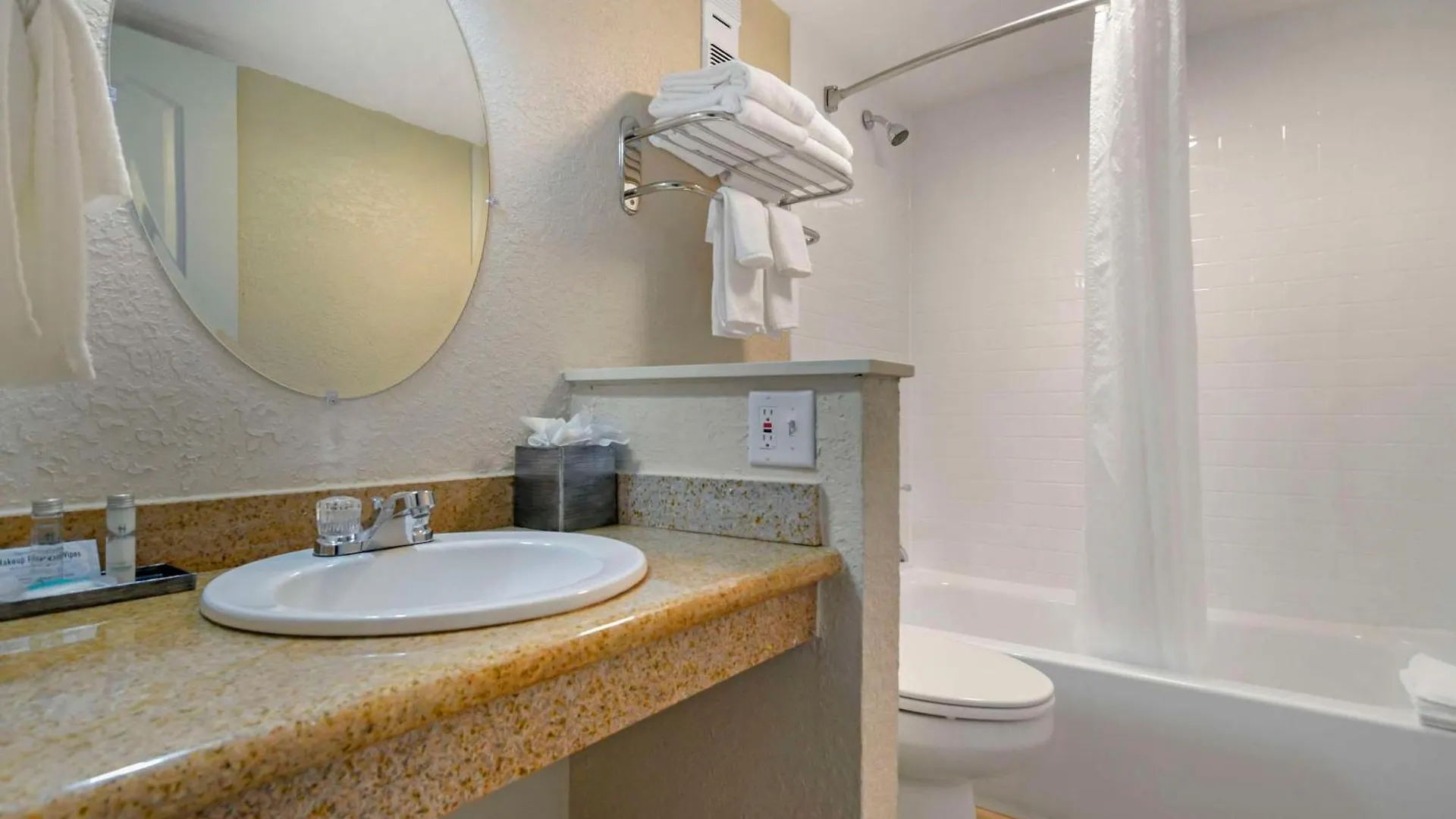 Hotel On Harbor, Ascend Collection