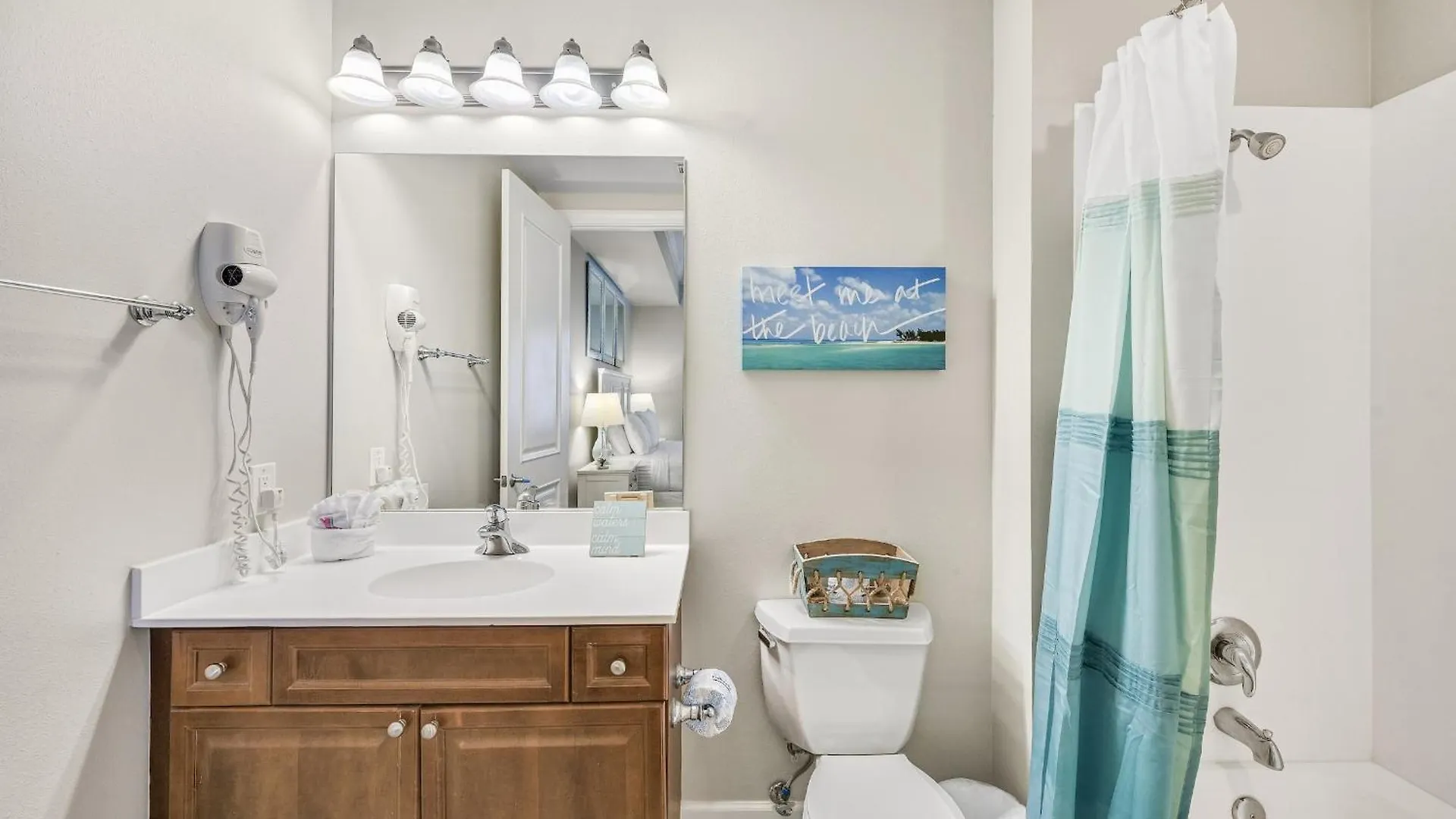 Apartment Harbor Landing 602a