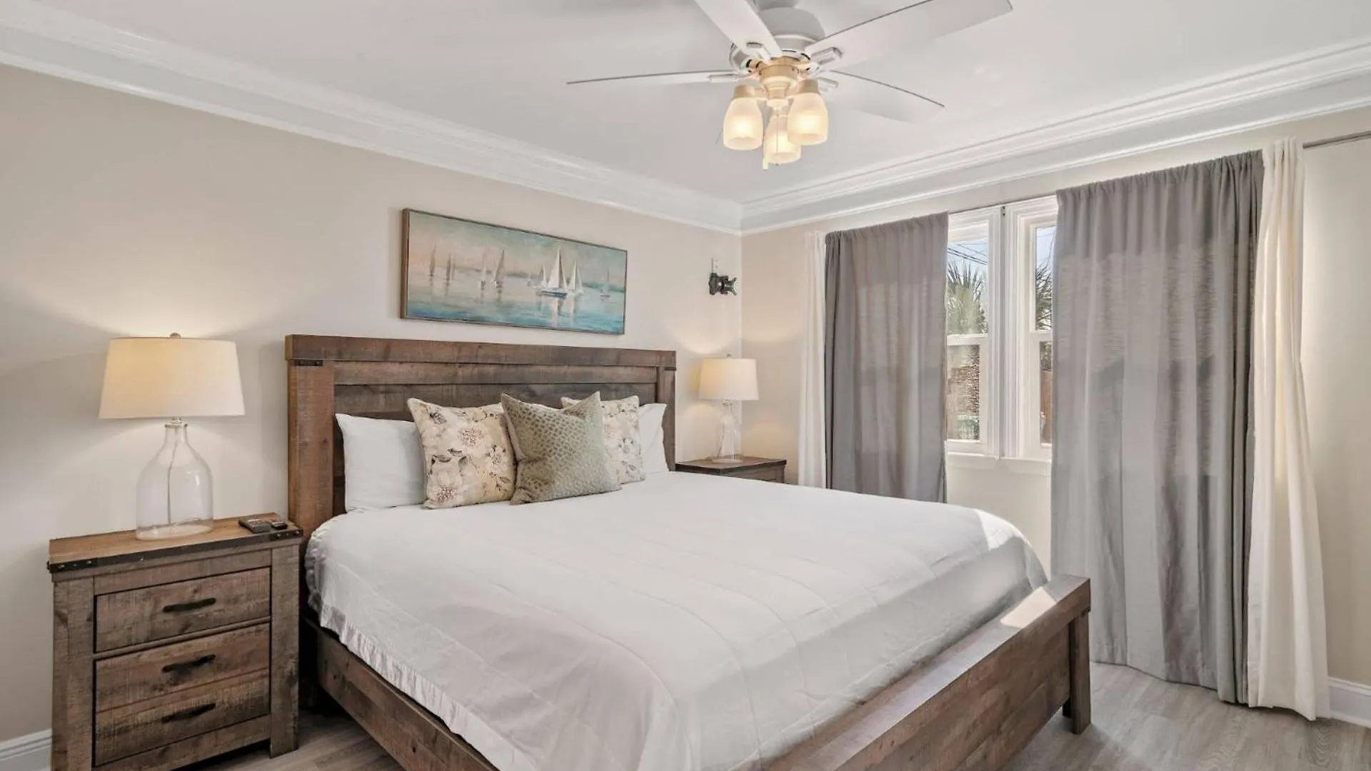 Gulf Shore Drive #4 Harbor Oasis *