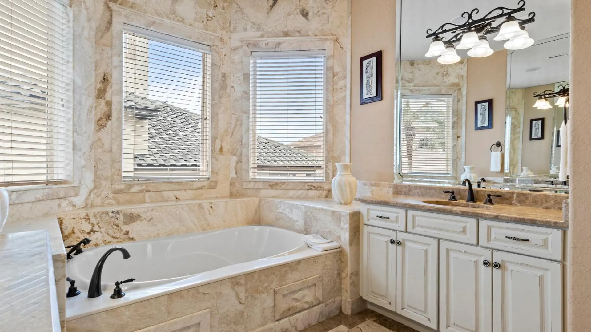 Private Pool Hot Tub - Community - * דסטין