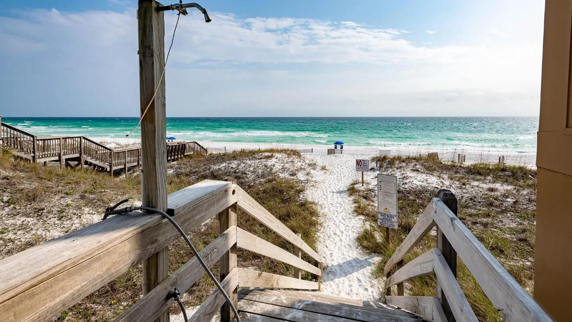 Gulf Front, Pool, Hot Tub- 2 Kitchens - Elevator Holiday home Destin
