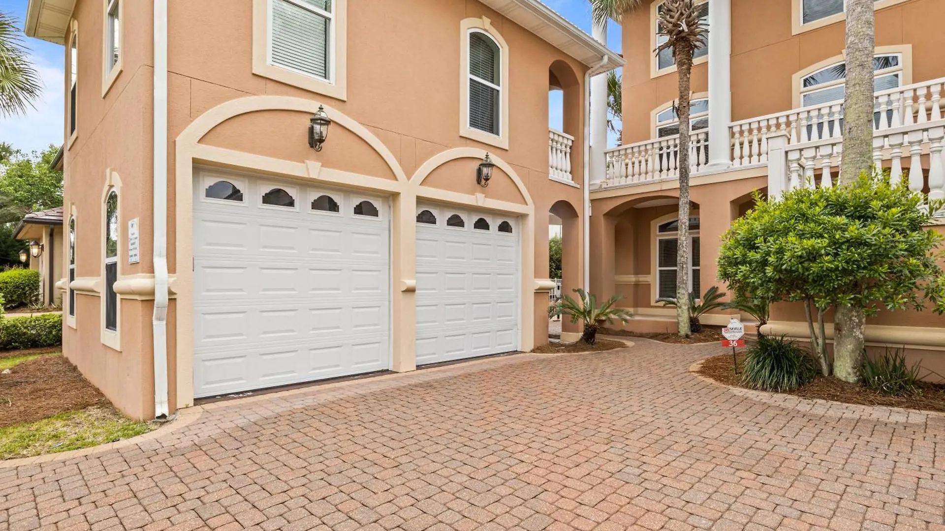 Large Pool - Hot Tub - Elevator - Gated Community * Destin