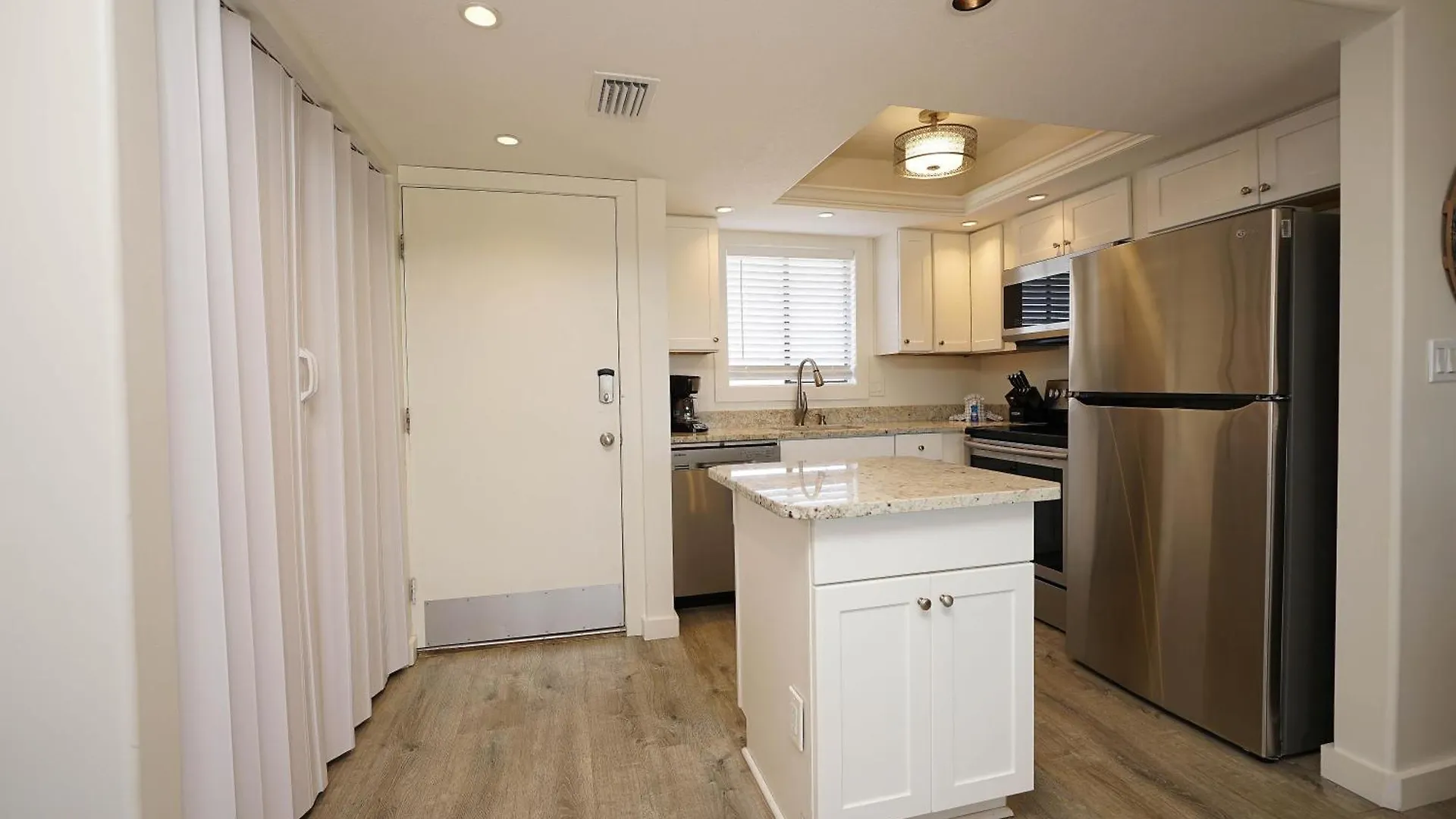 Sandpiper Cove 2120 *